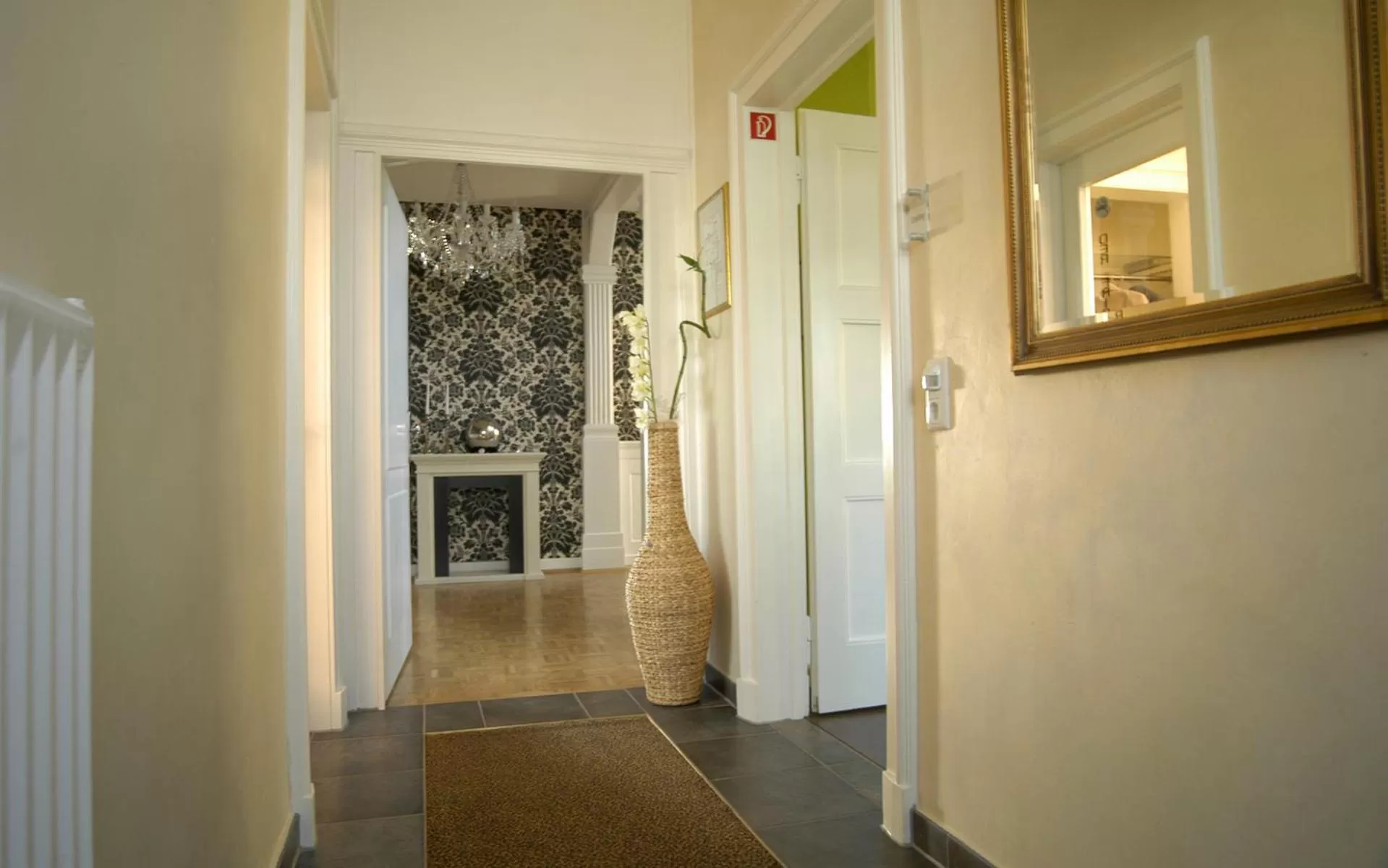 Lobby or reception, Bathroom in Elena Kempf Haaratelier & Guesthouse