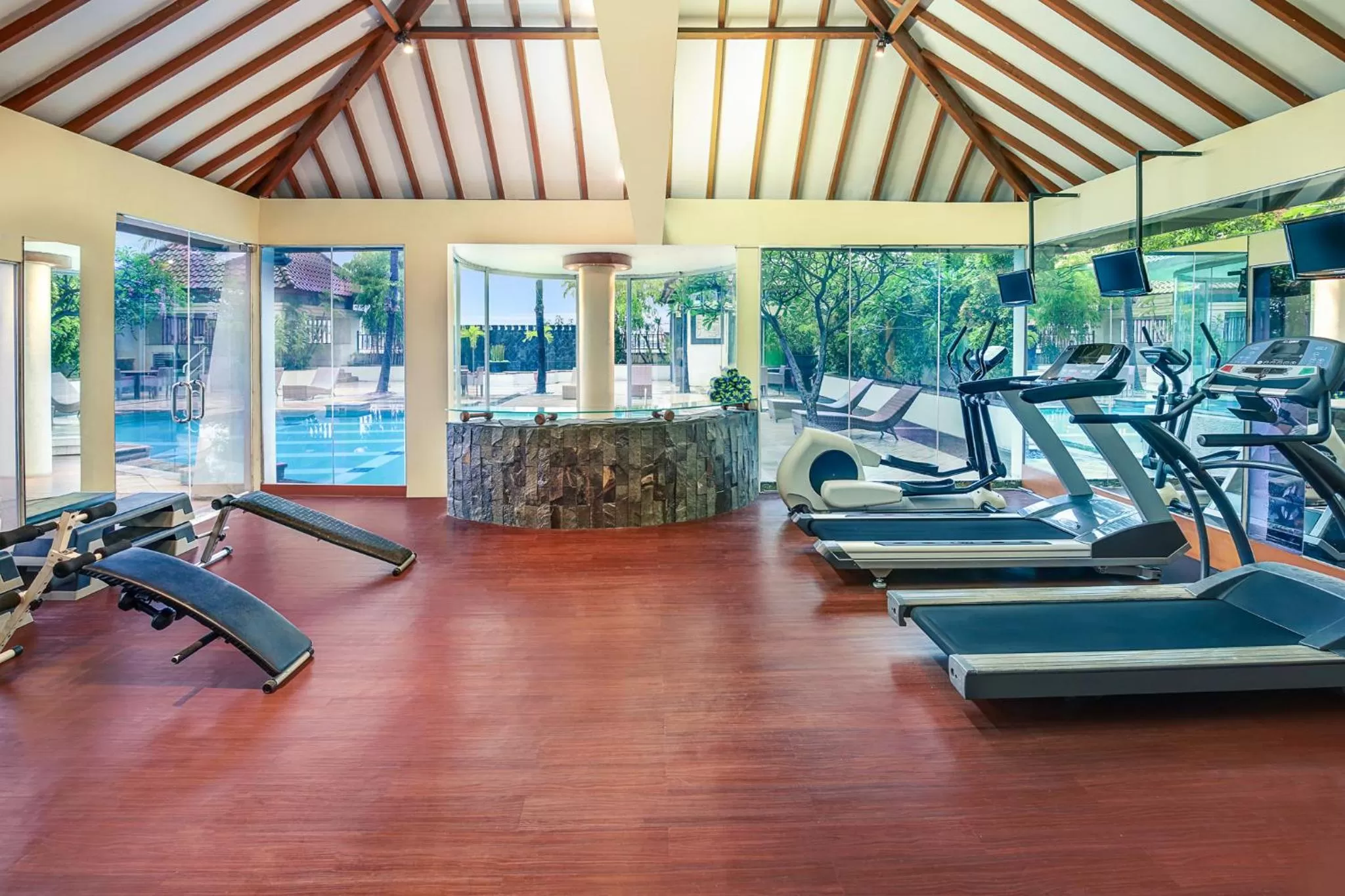 Fitness centre/facilities in Mercure Jakarta Kota