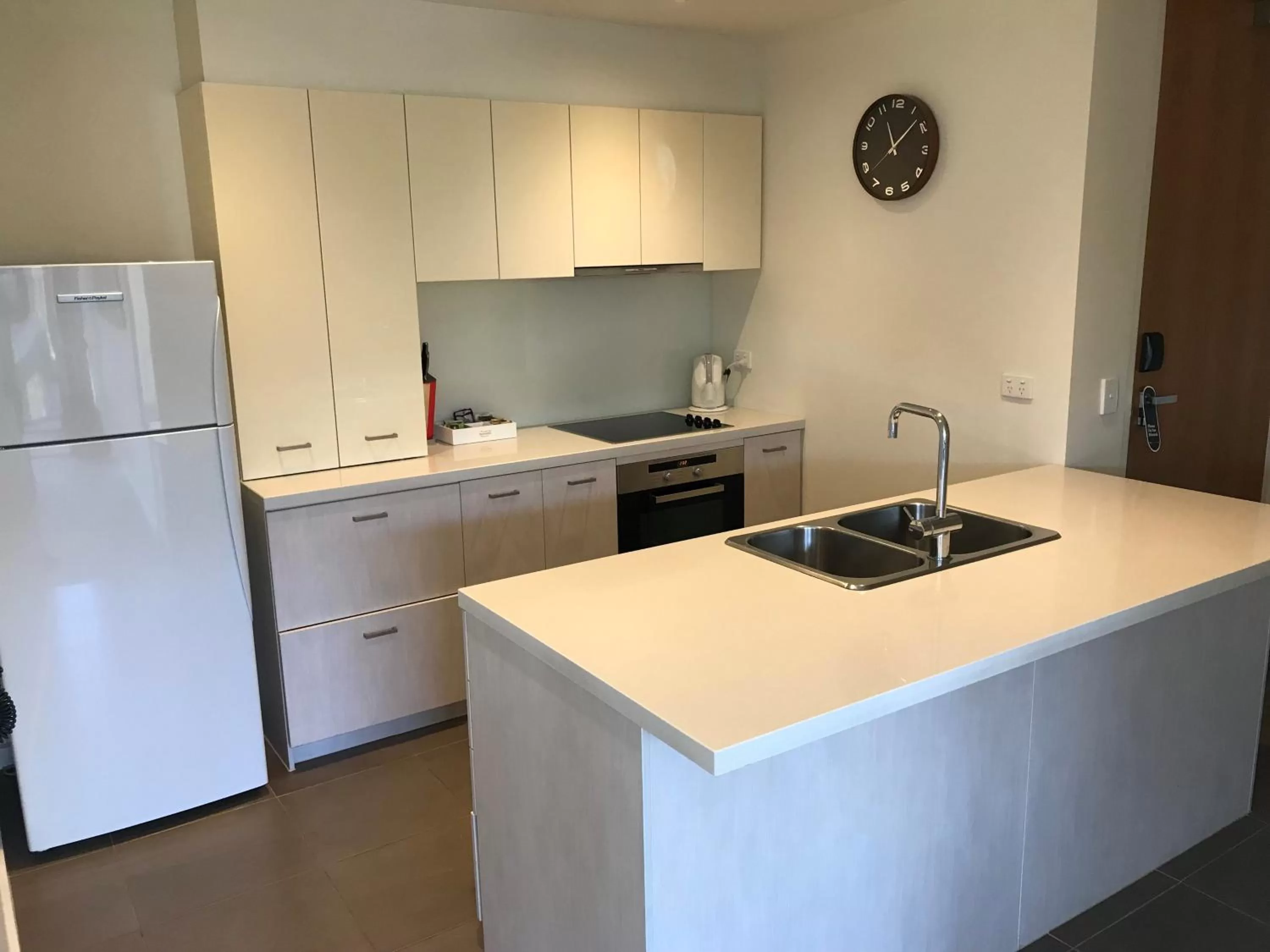 Kitchen or kitchenette in Wyndham Resort Torquay