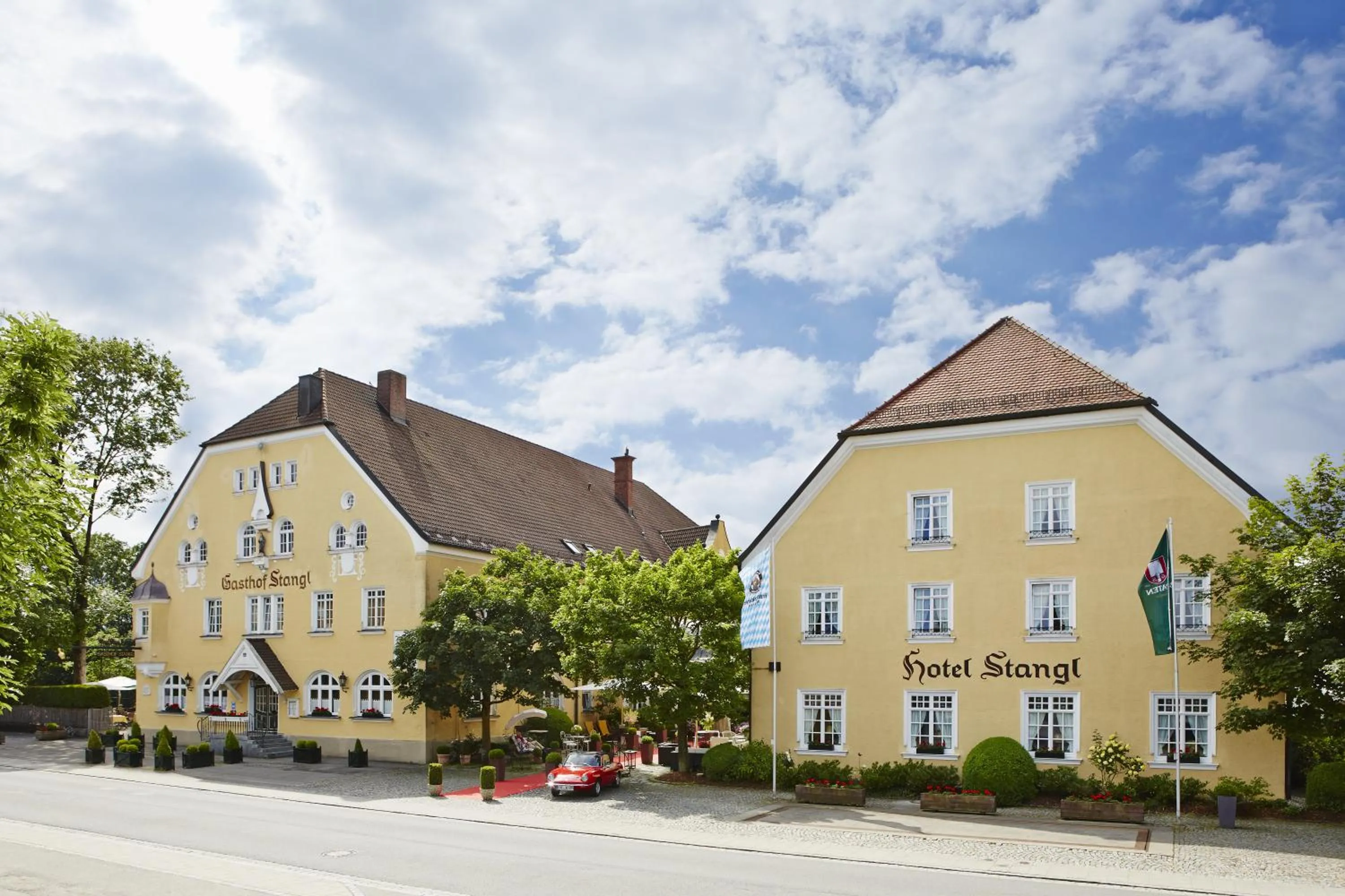 Property building in Hotel Gutsgasthof Stangl