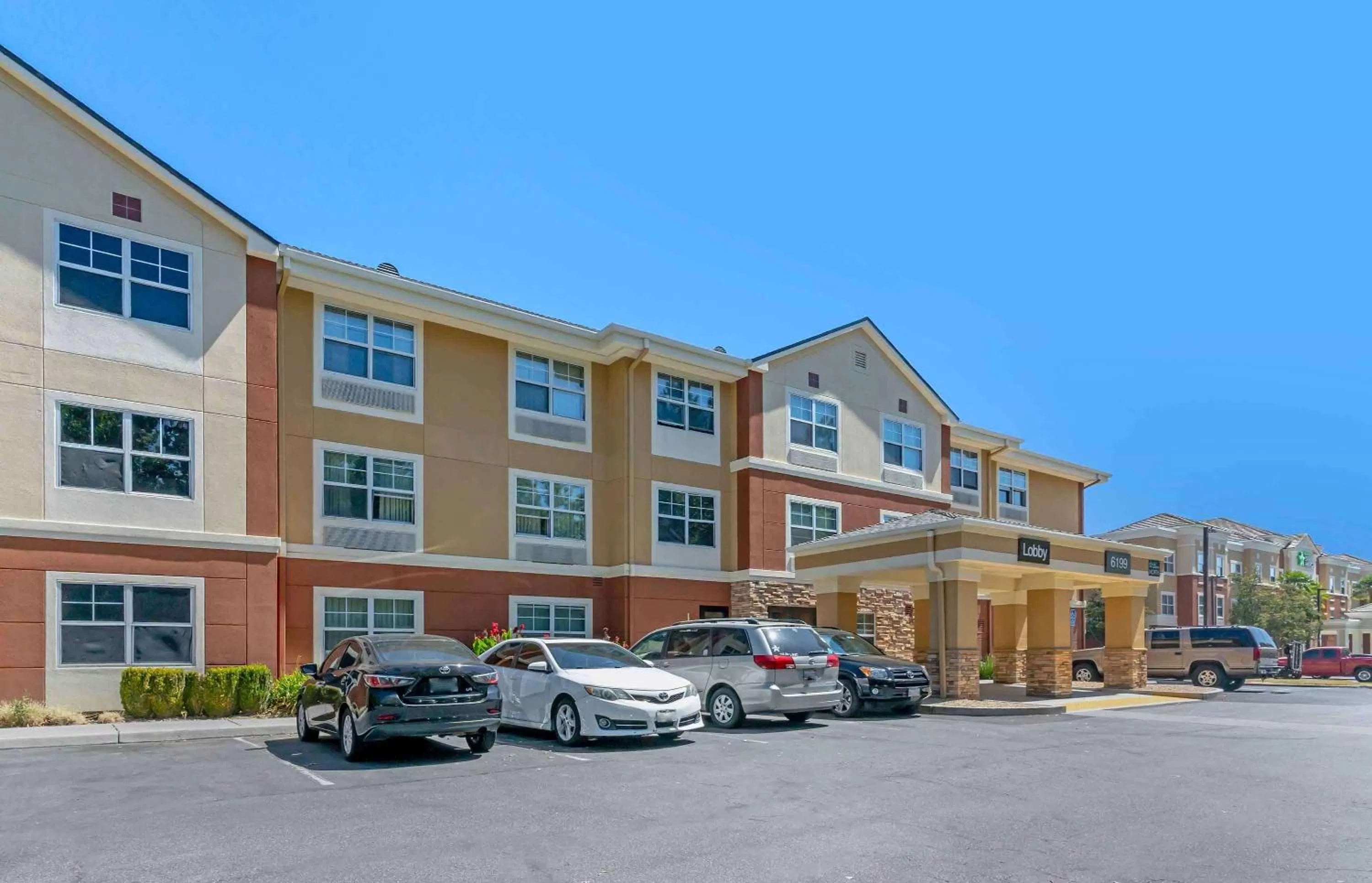 Property building in Extended Stay America Suites - San Jose - Edenvale - North
