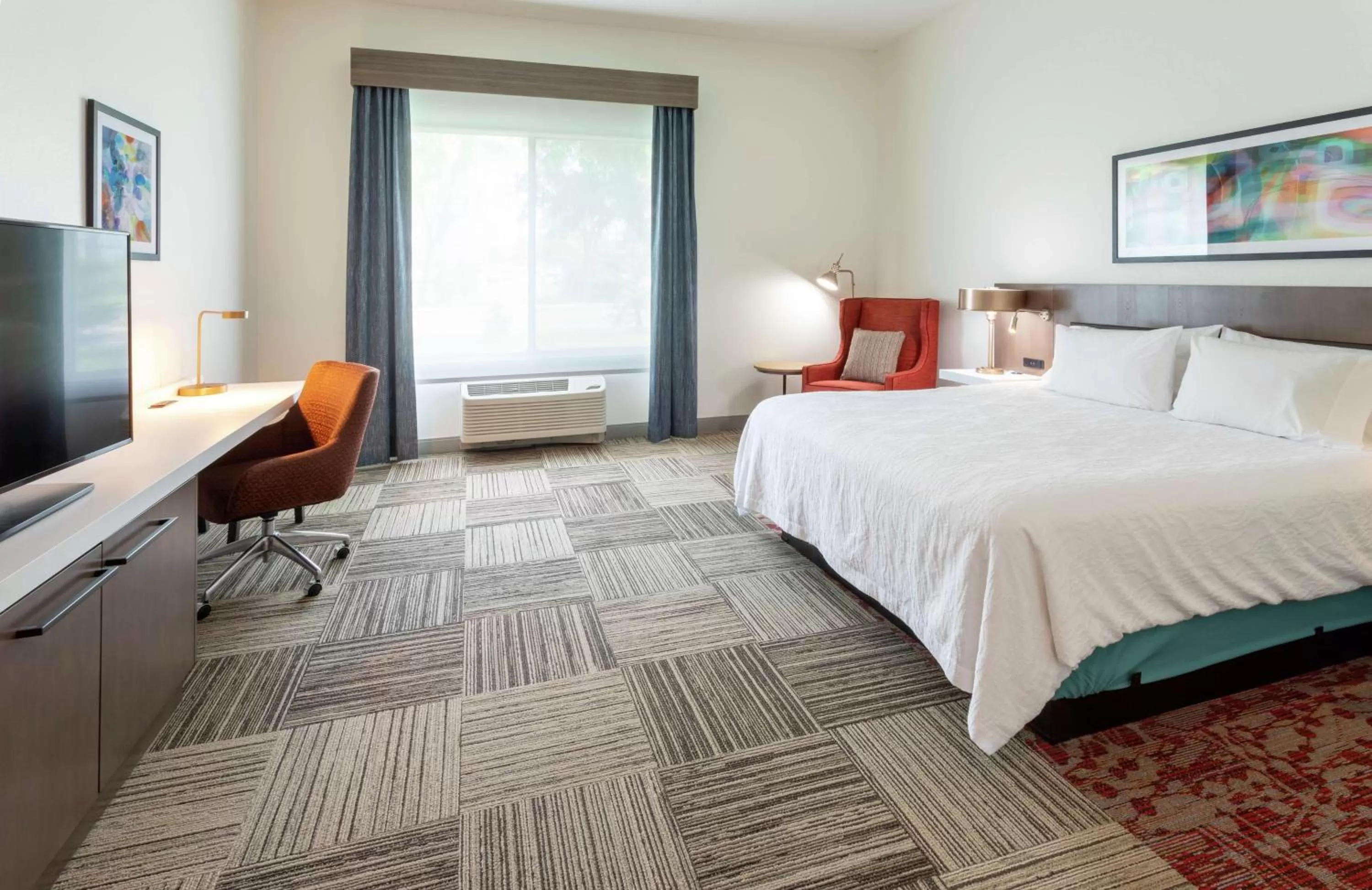 Bed in Hilton Garden Inn Minneapolis Saint Paul-Shoreview