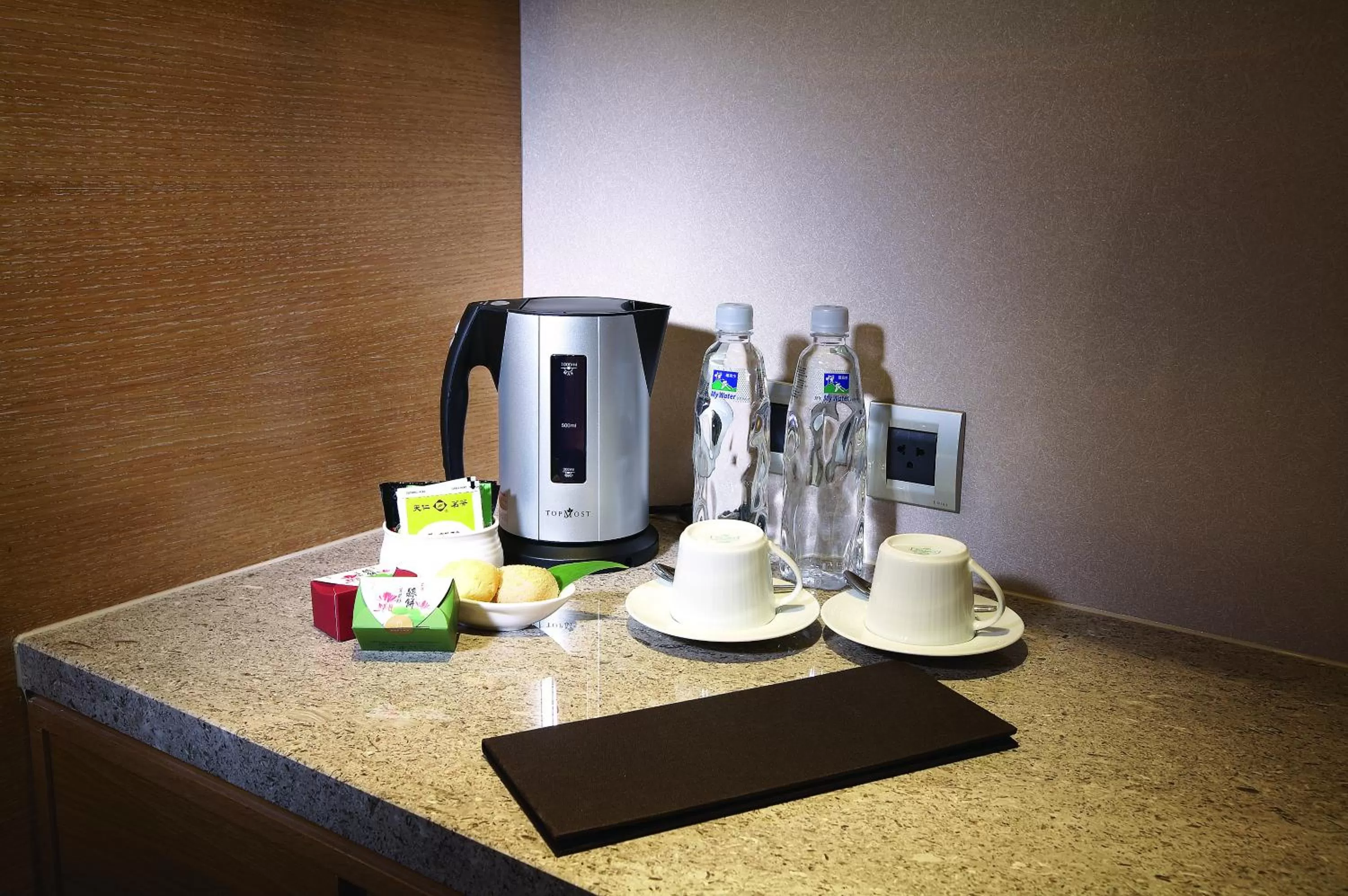 Coffee/tea facilities in Classic City Resort