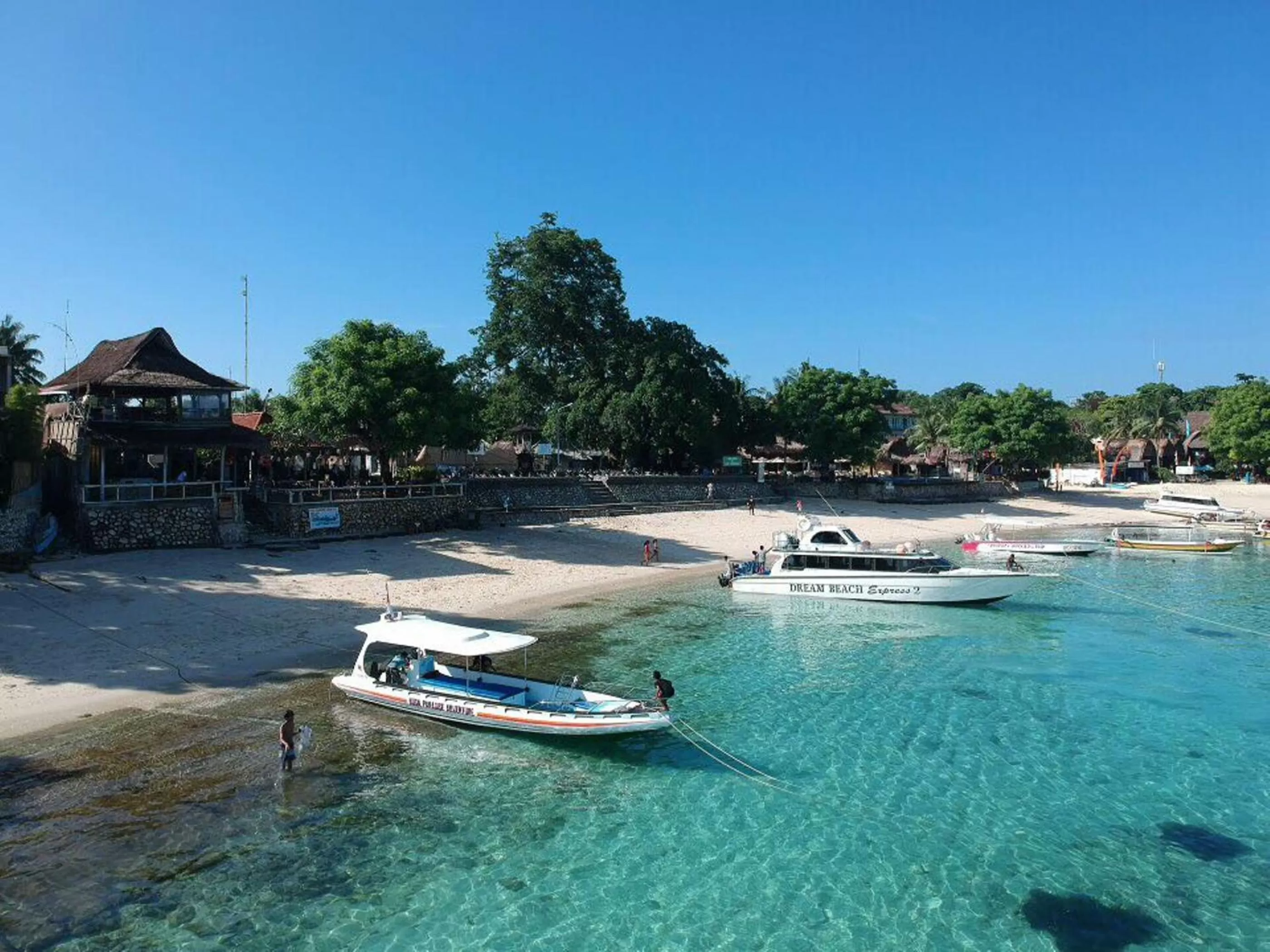 Restaurant/places to eat in Sanghyang Bay Villas