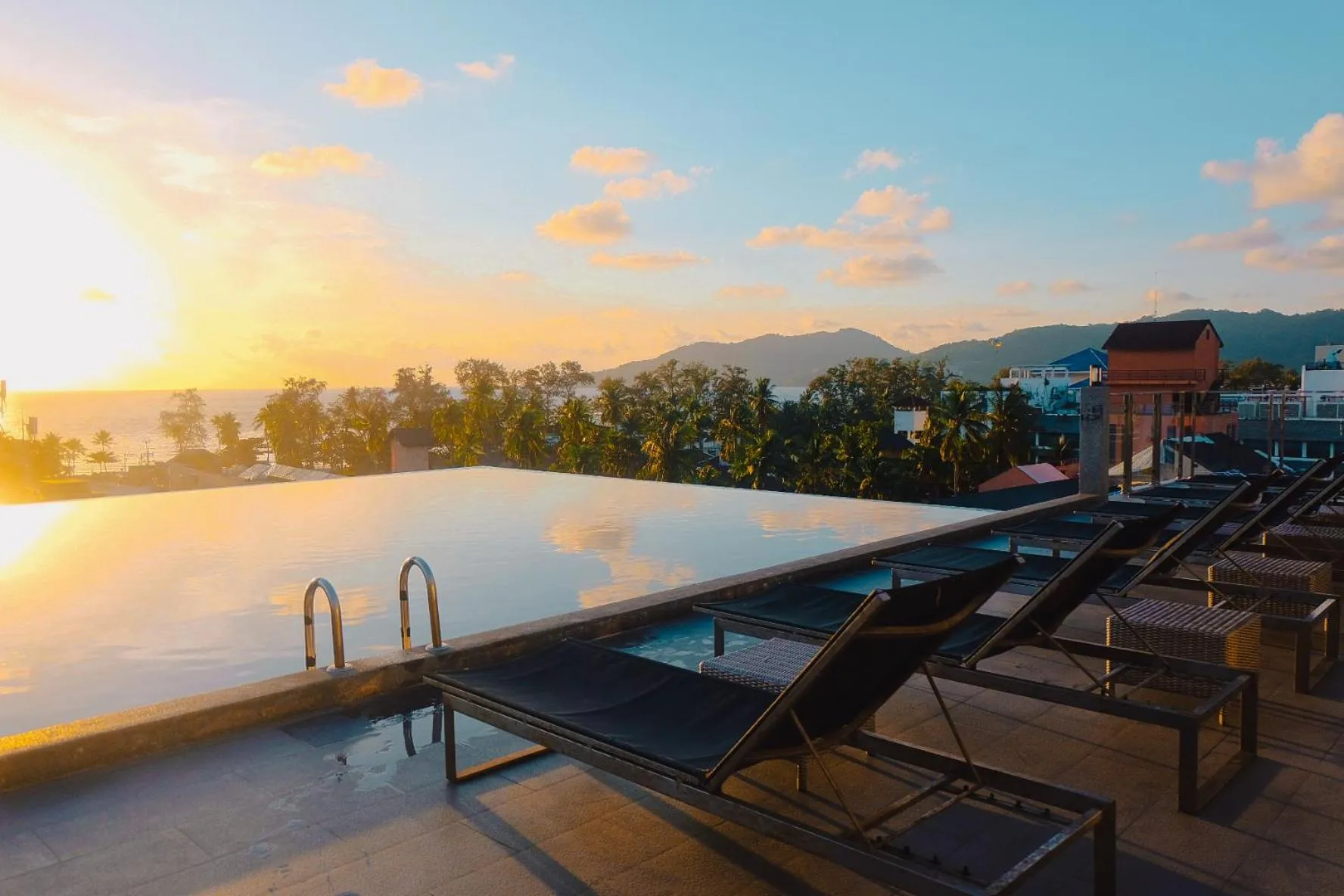 YouDee Hotel Patong - formerly Meir Jarr Hotel Patong