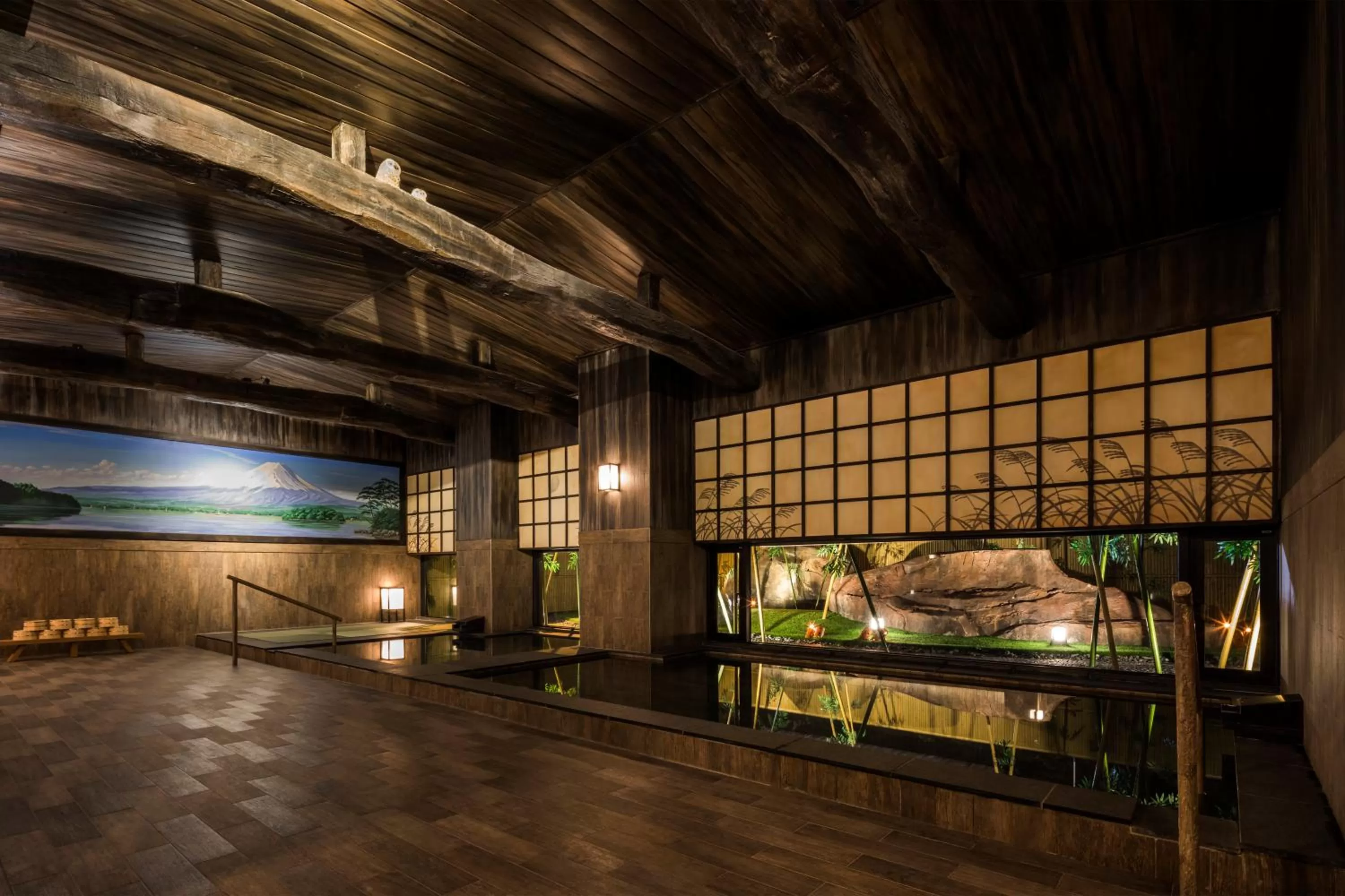 Public Bath in Roygent Parks Hanoi