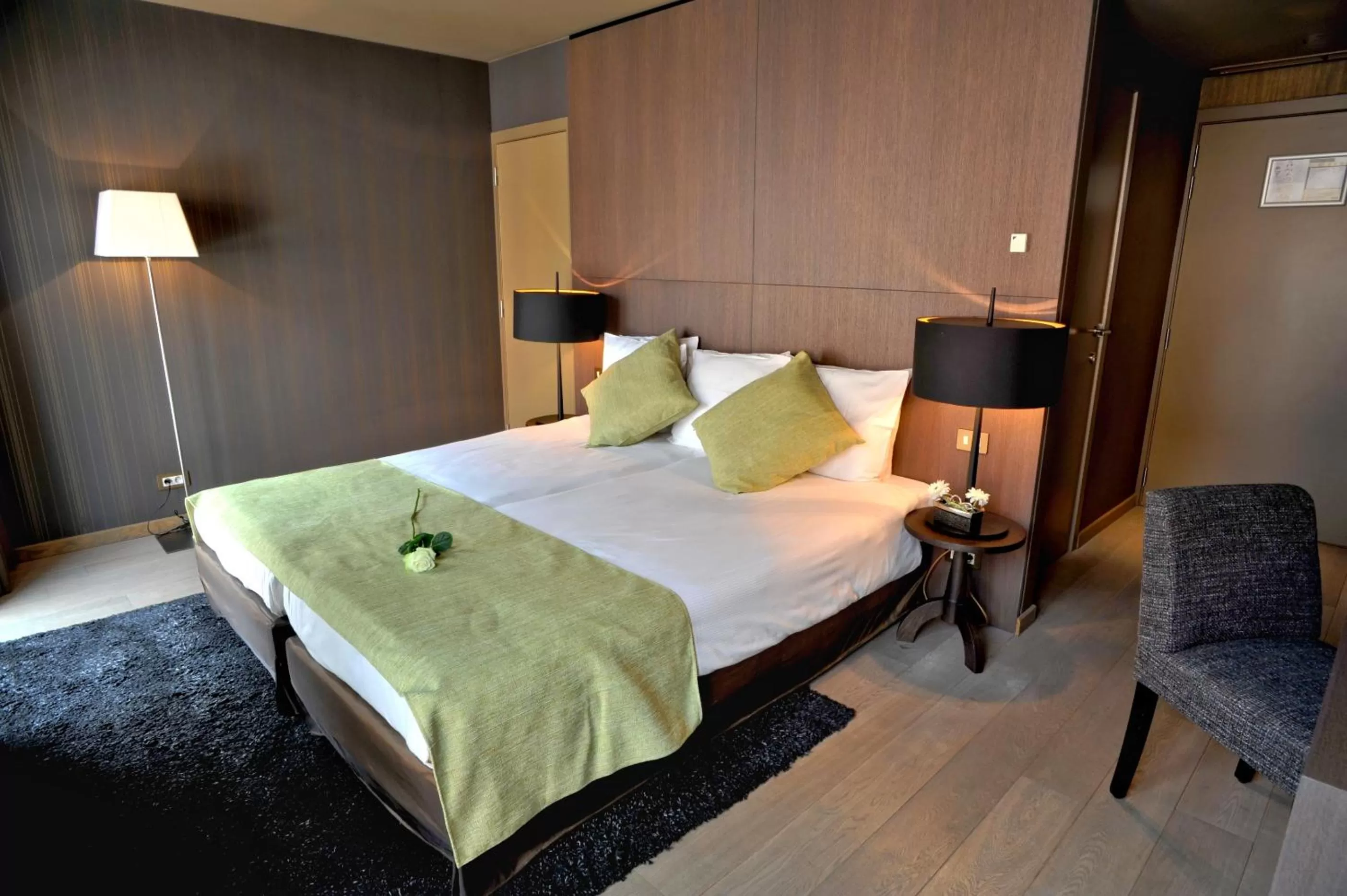 Bed in Flanders Hotel