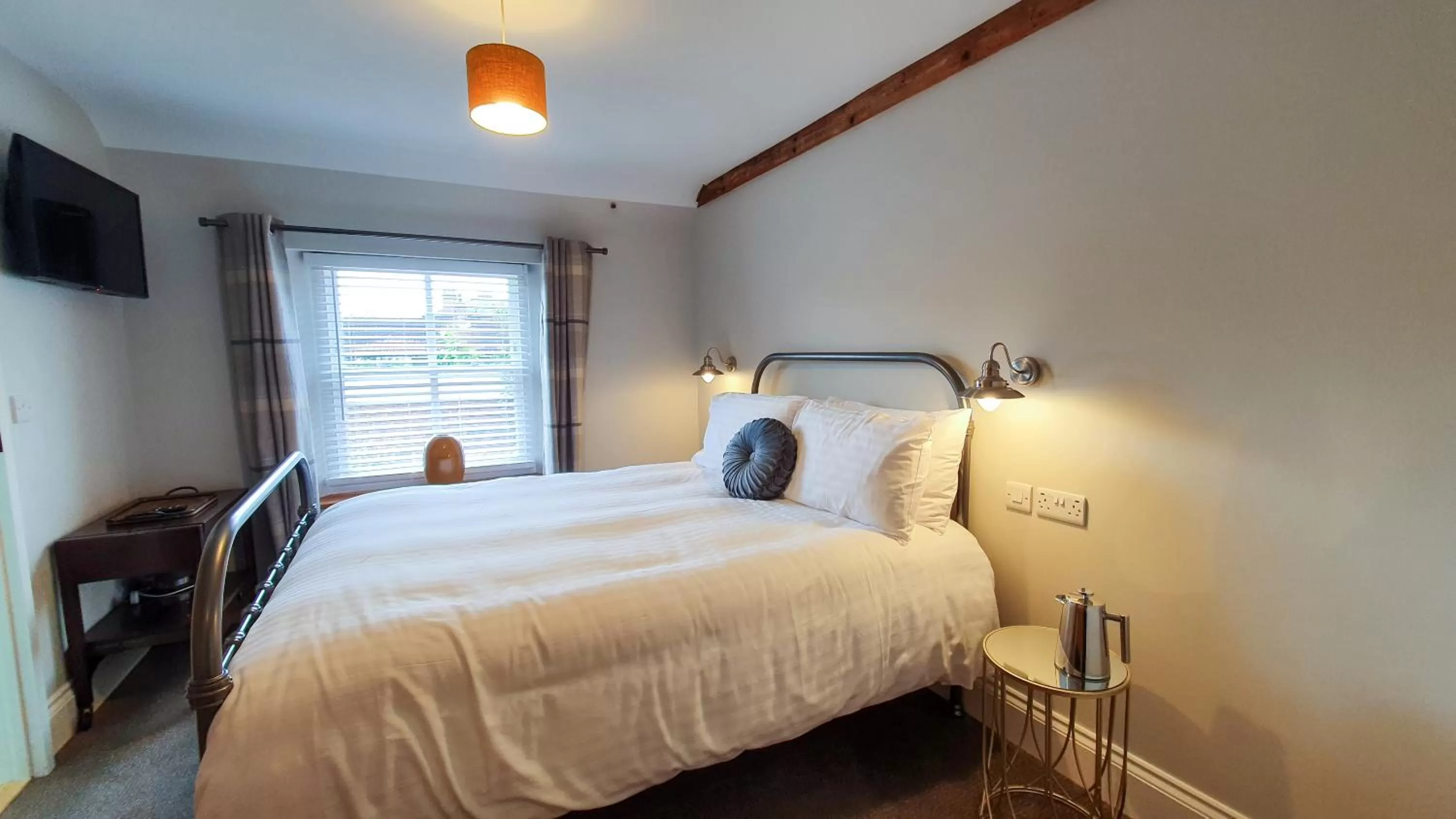 Bedroom, Bed in The Adam and Eve