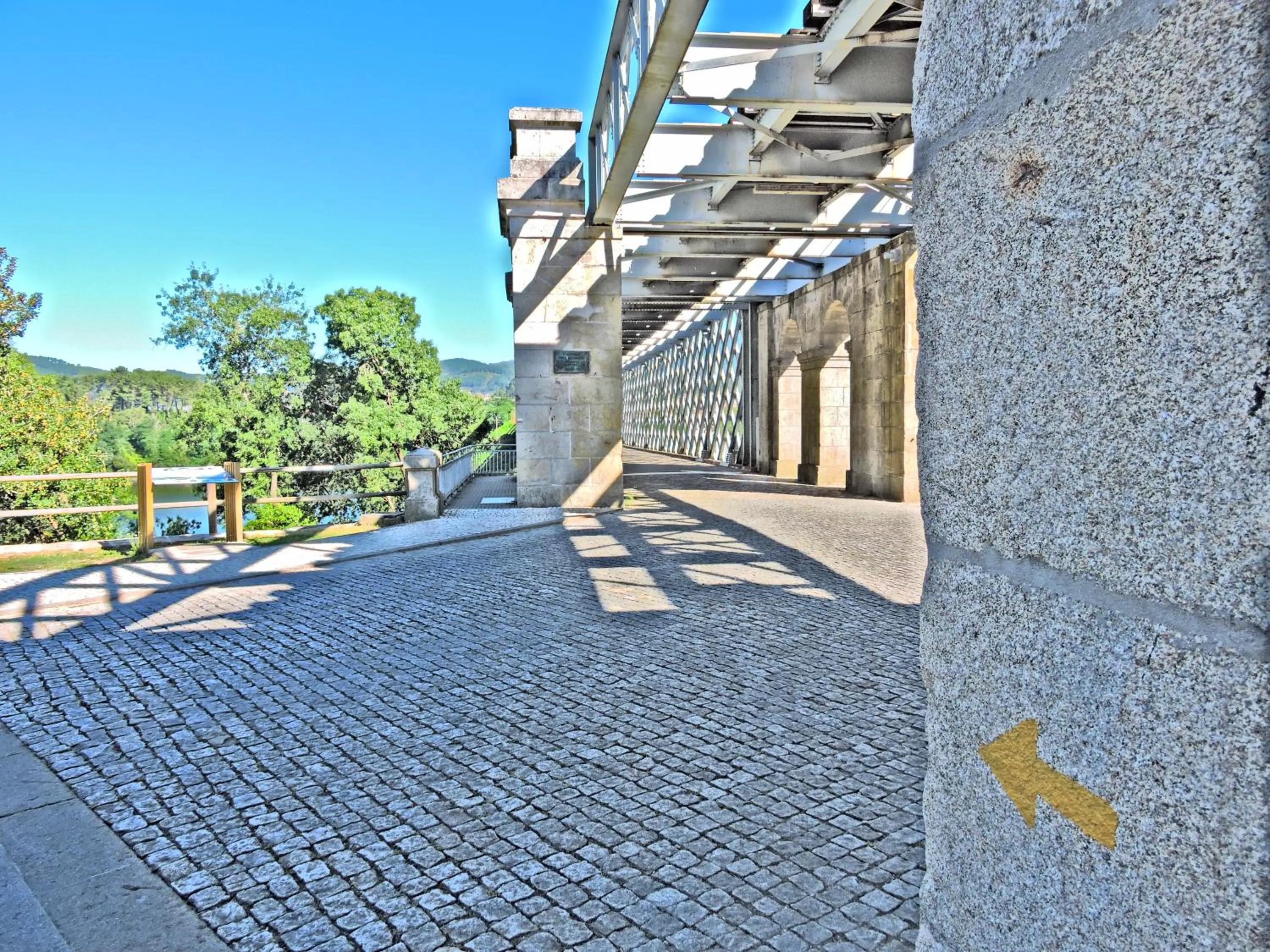 Nearby landmark in Cruceiro do Monte