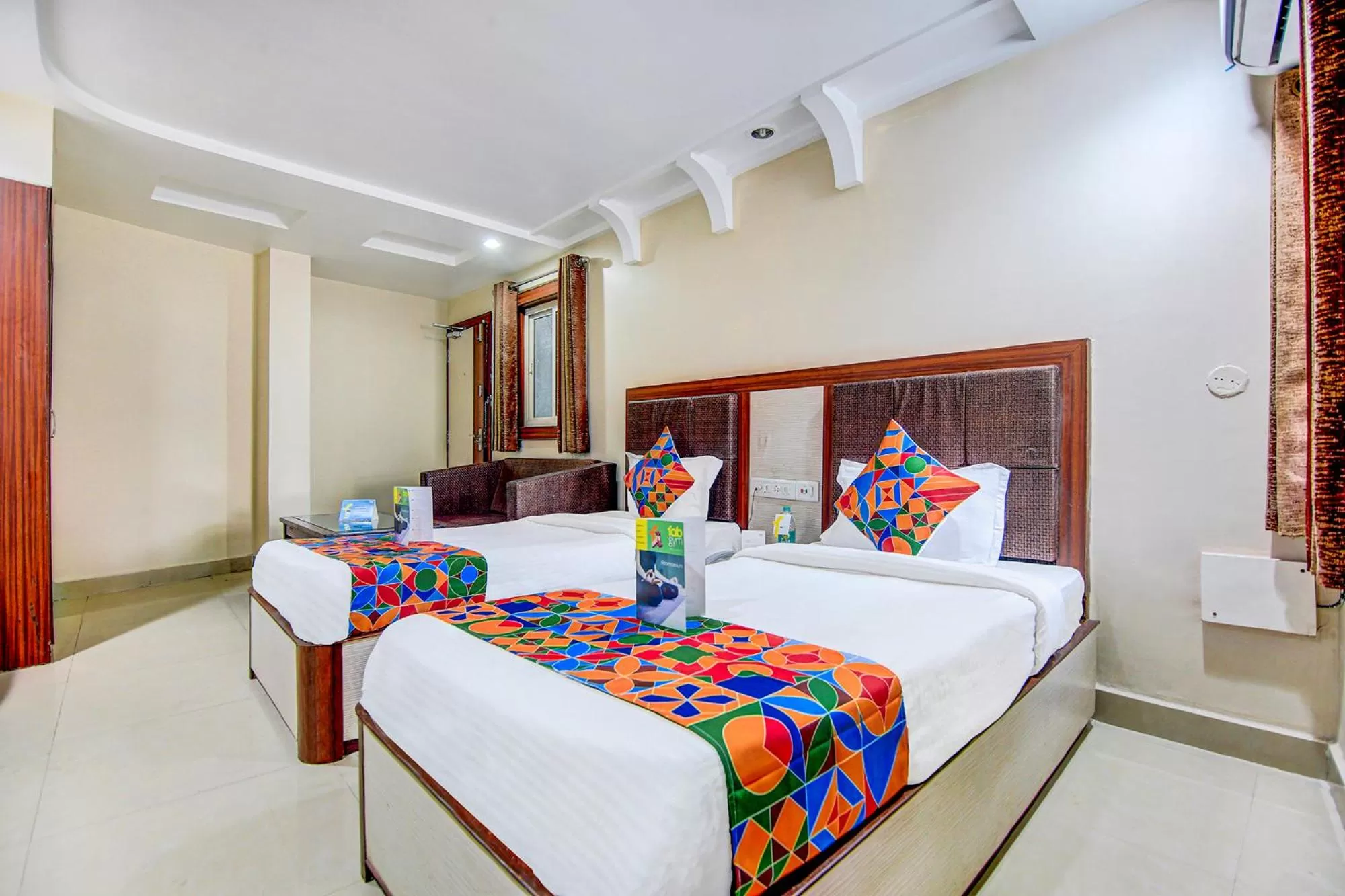 Bedroom, Bed in Via CT Palace