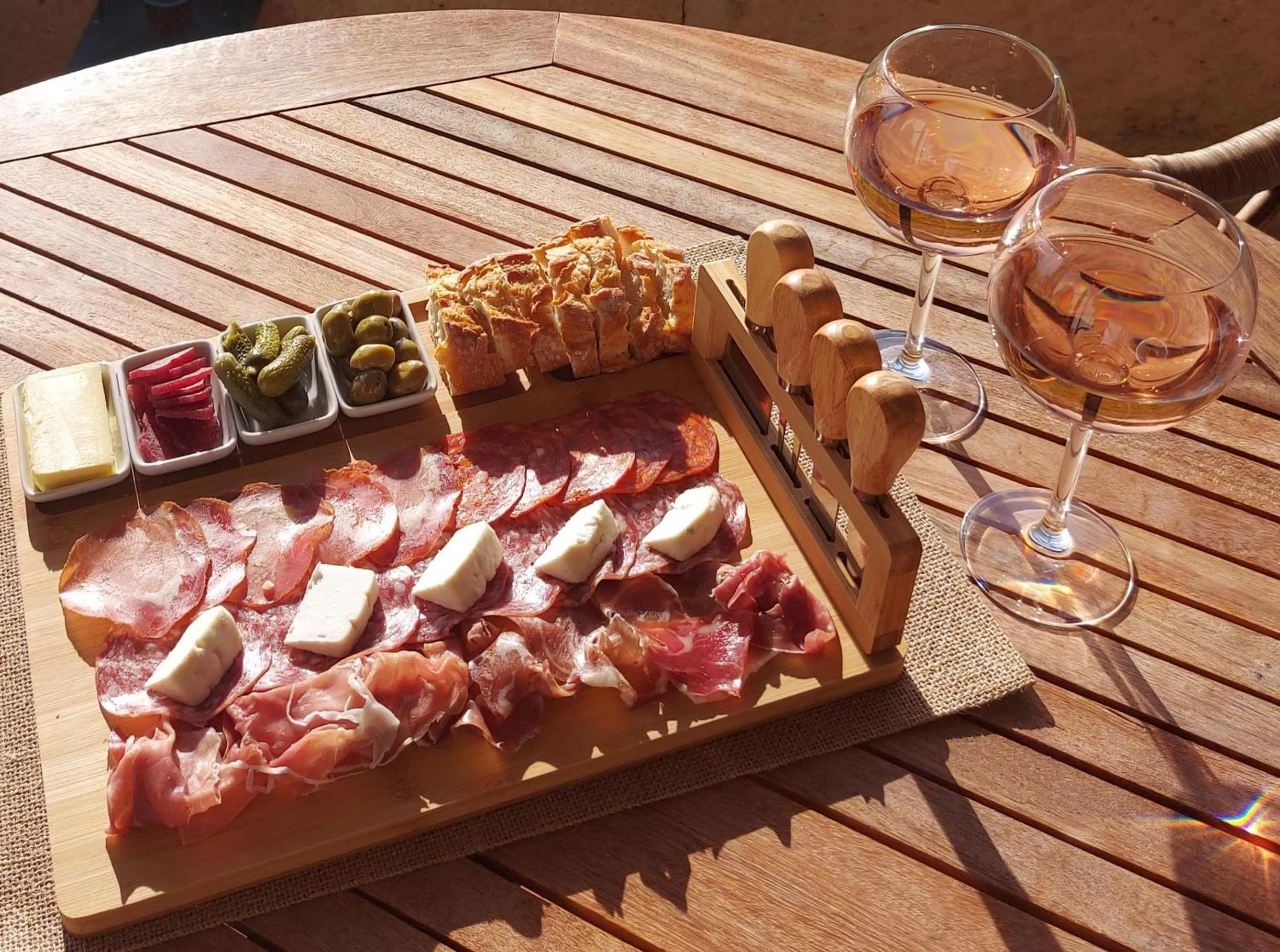 Restaurant/places to eat, Food in MOULIN DE MAUZAC