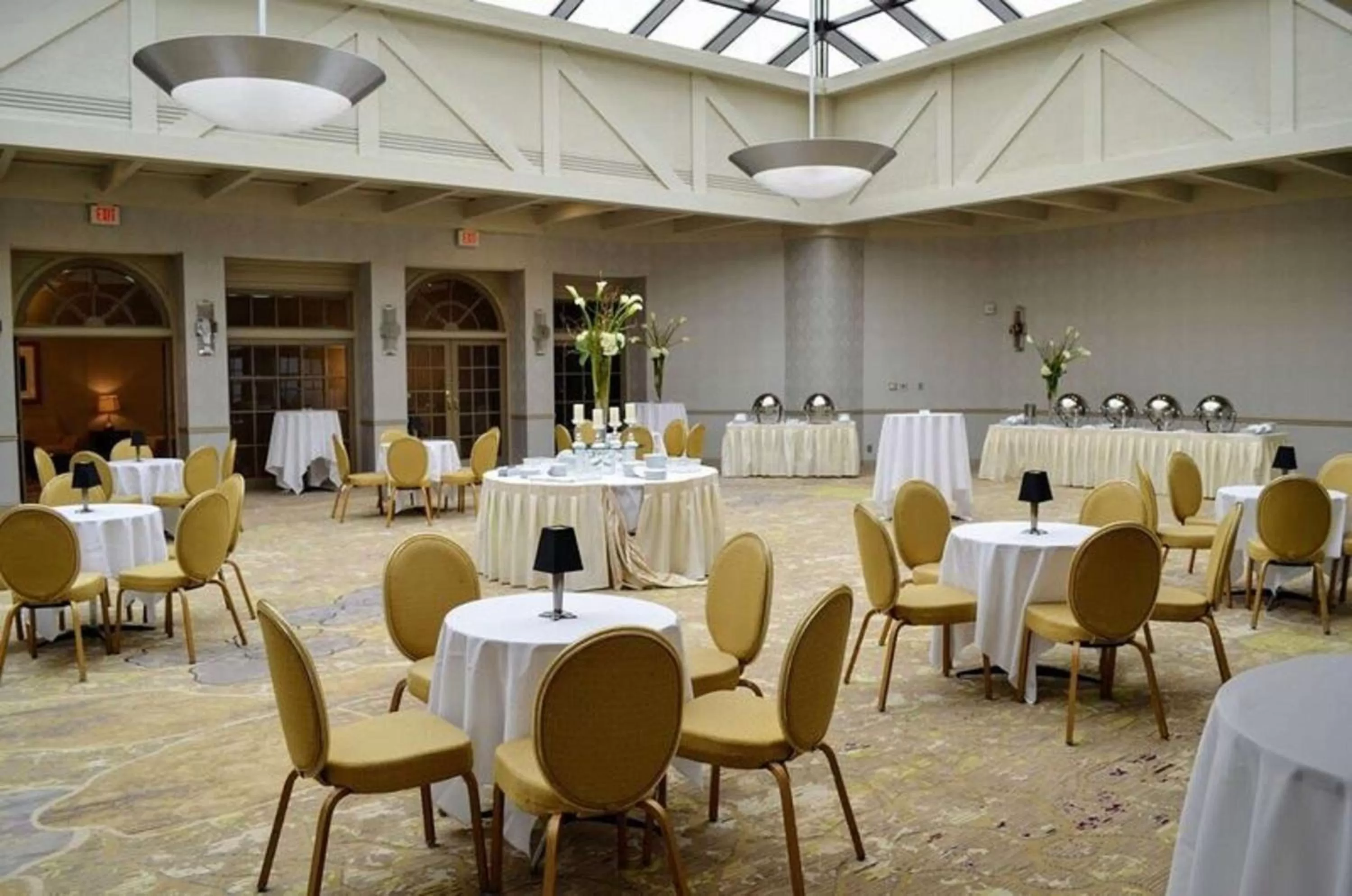 Meeting/conference room, Restaurant/Places to Eat in Hilton Woodcliff Lake