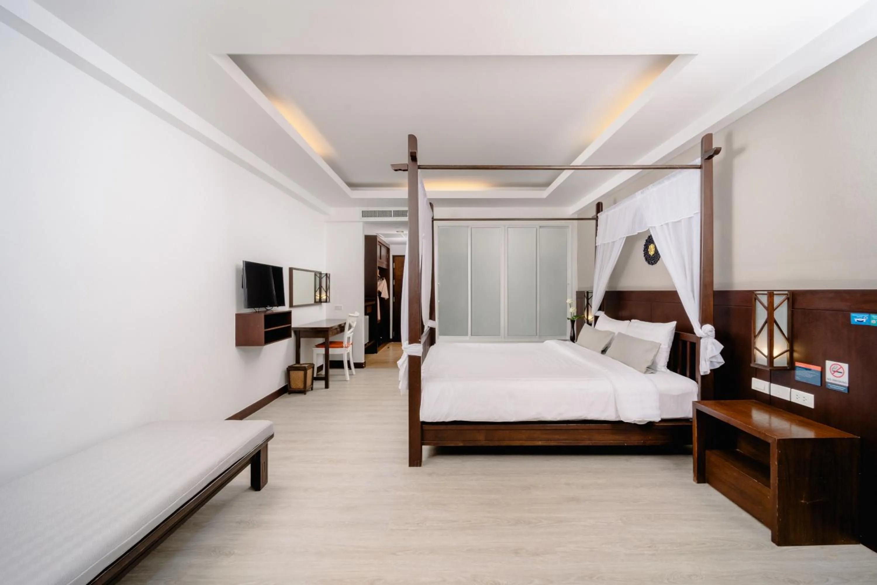 Bed in Railay Princess Resort & Spa