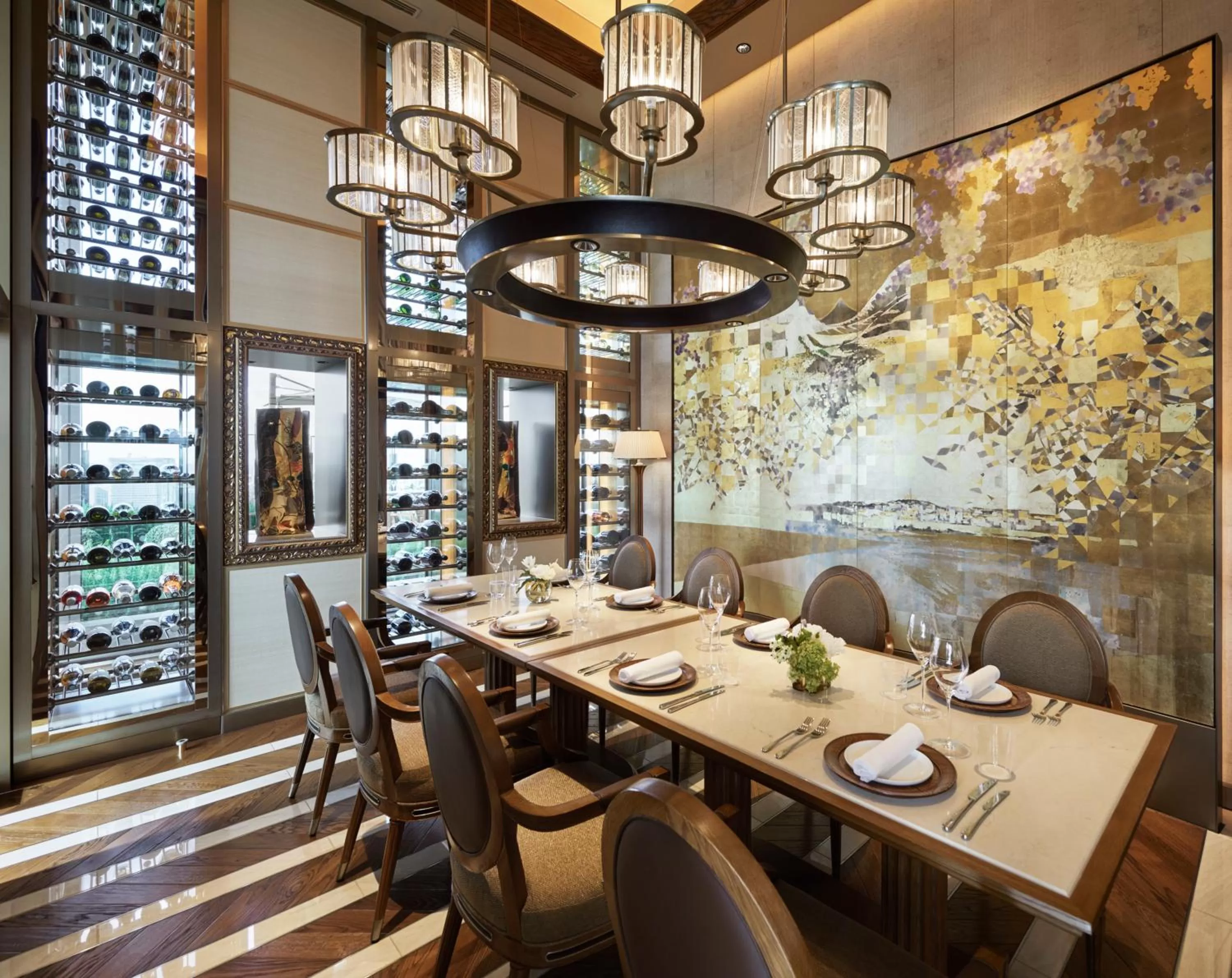 Restaurant/places to eat in Four Seasons Hotel Tokyo at Otemachi