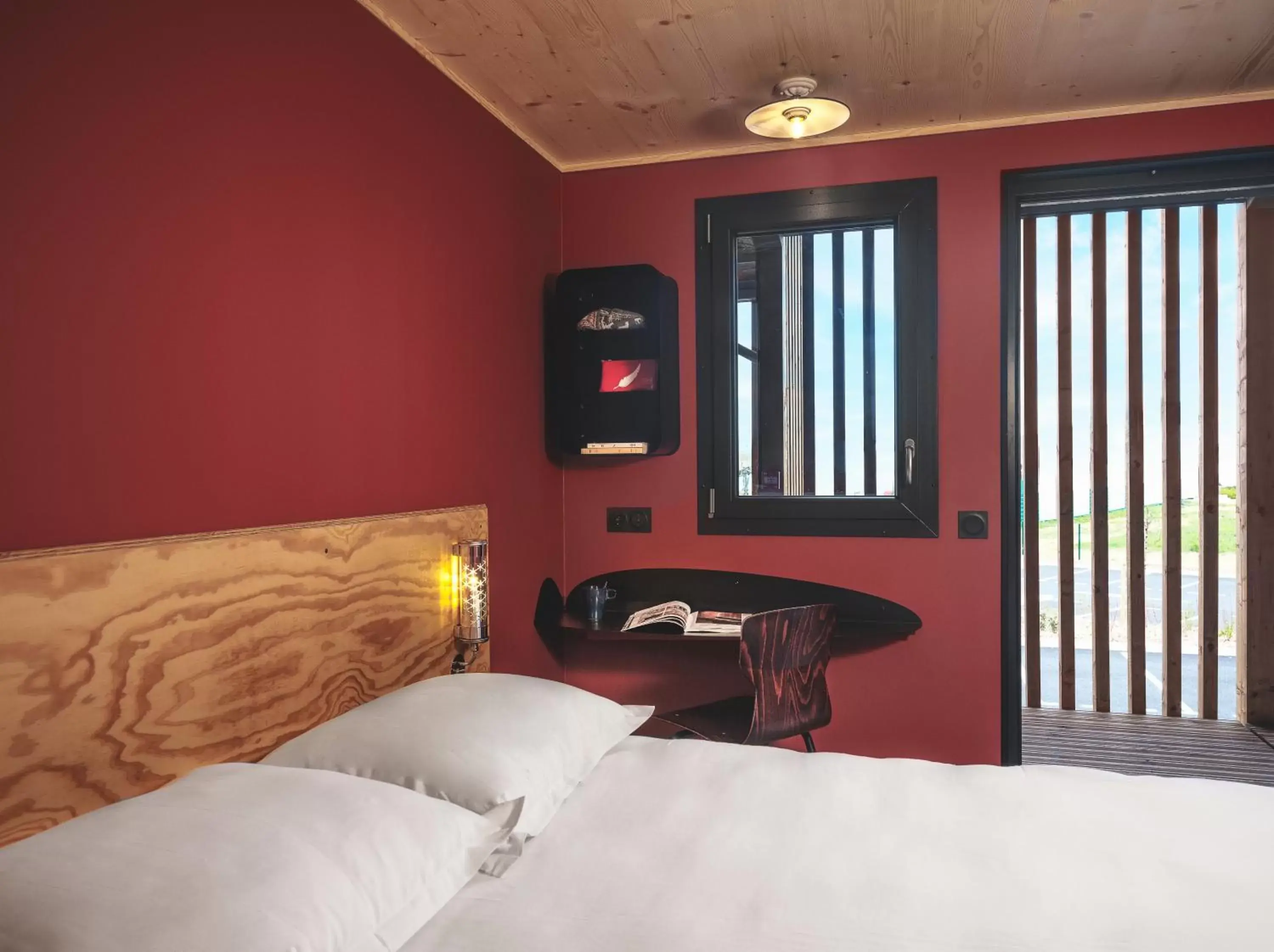 Double Room in Eklo Toulouse Double Room in Eklo Toulouse