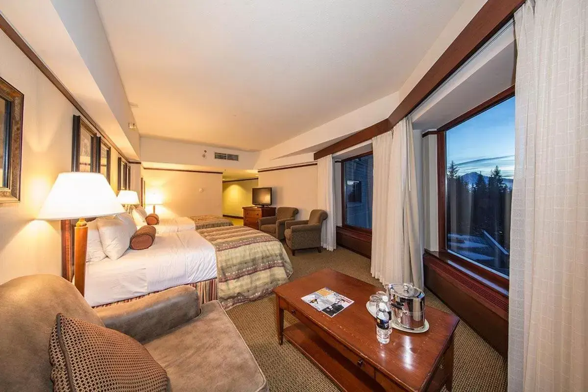 Junior Suite in Alyeska Resort Junior Suite in Alyeska Resort