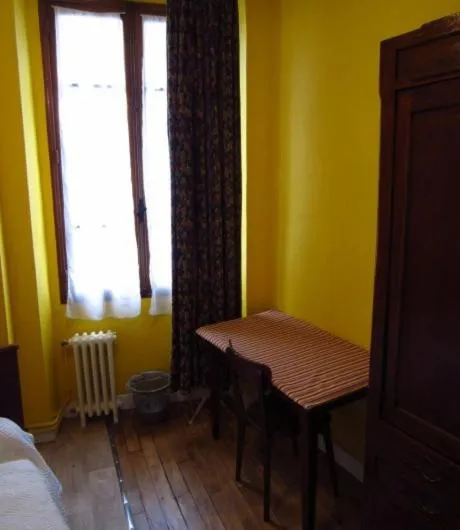 Seating area, Bed in Hotel d'Orléans Paris Gare de l'Est