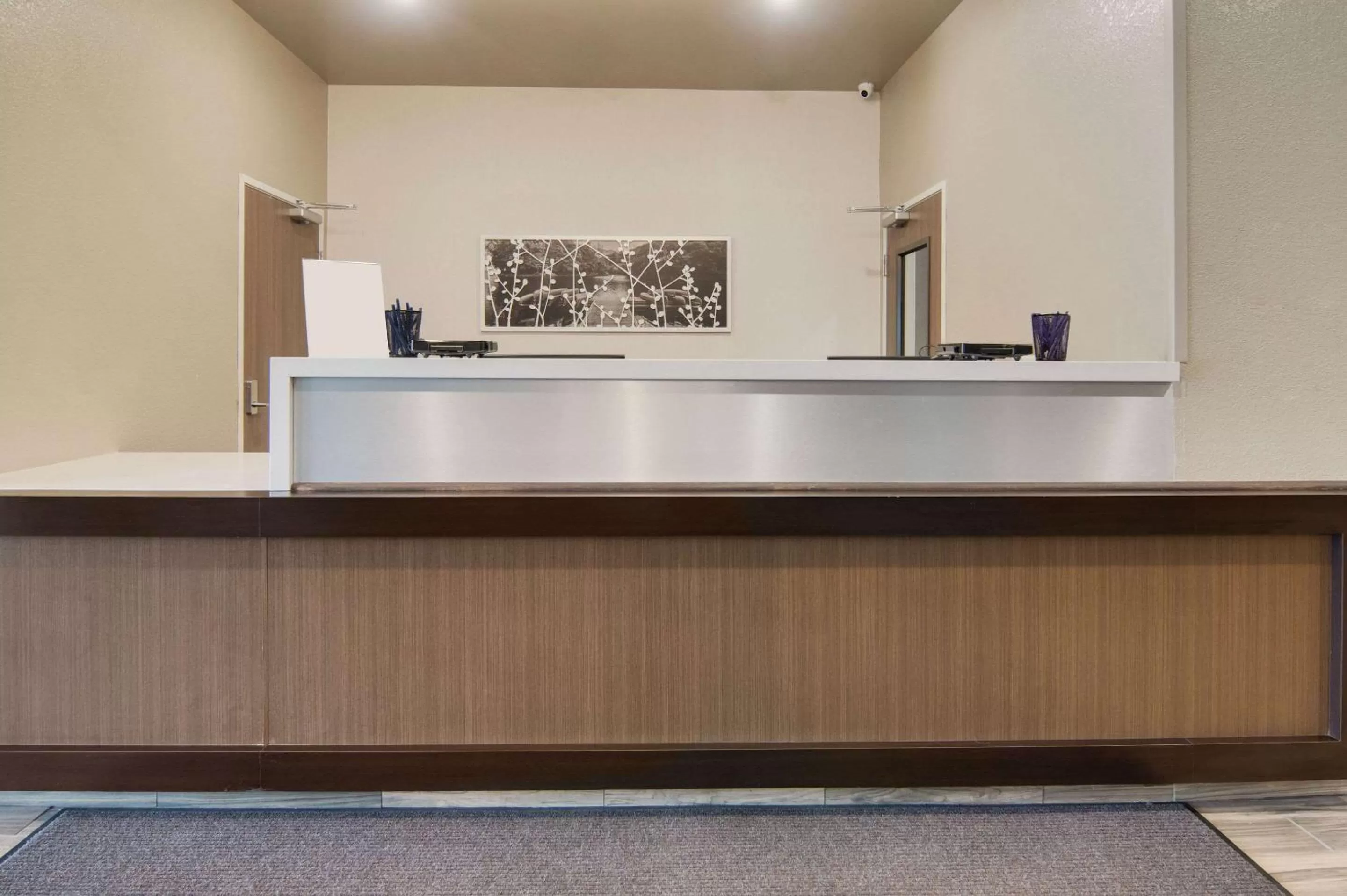 Lobby or reception in MainStay Suites Dallas Northwest - Irving