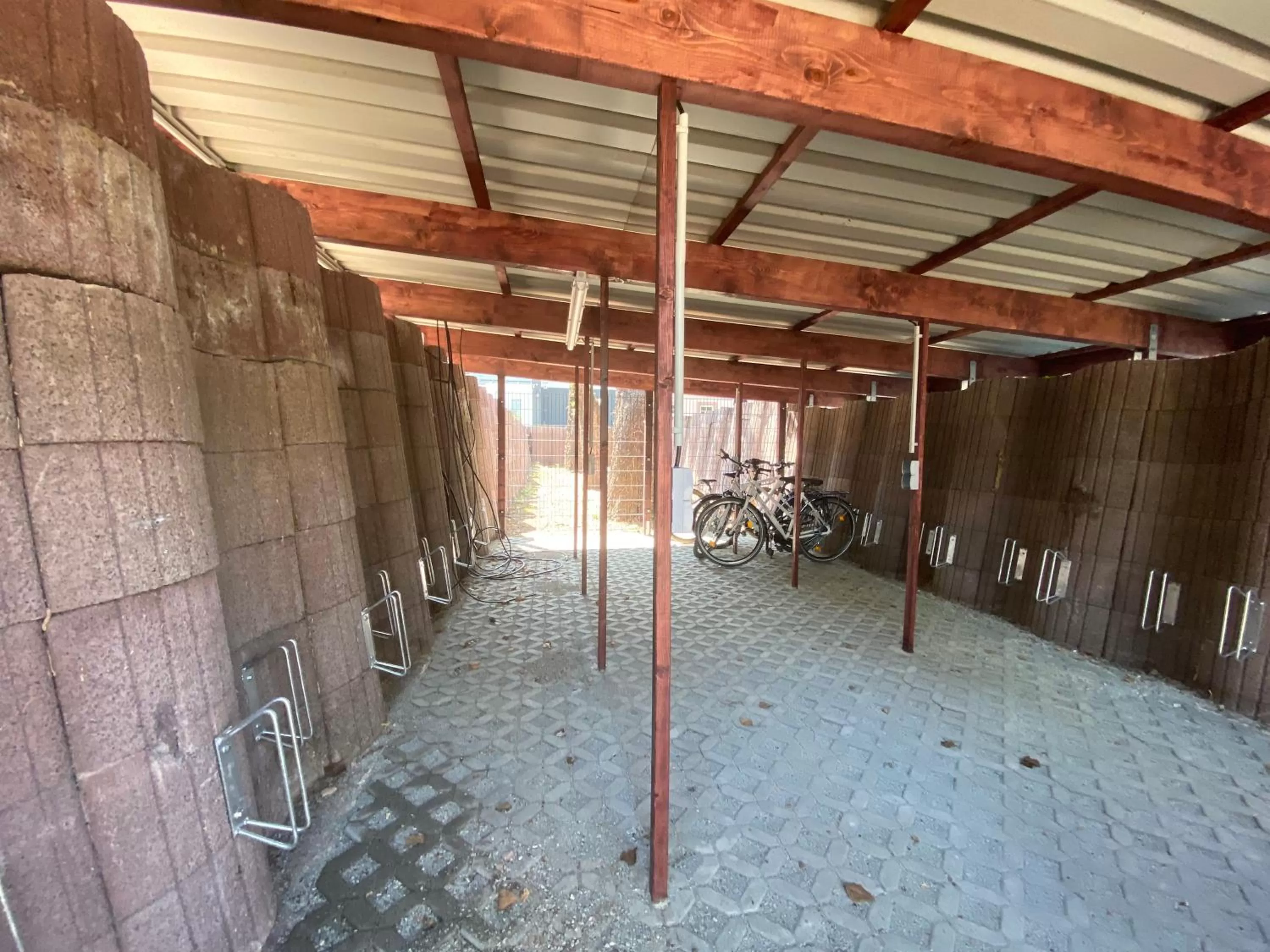 Cycling in SL'otel im Parforcehaus