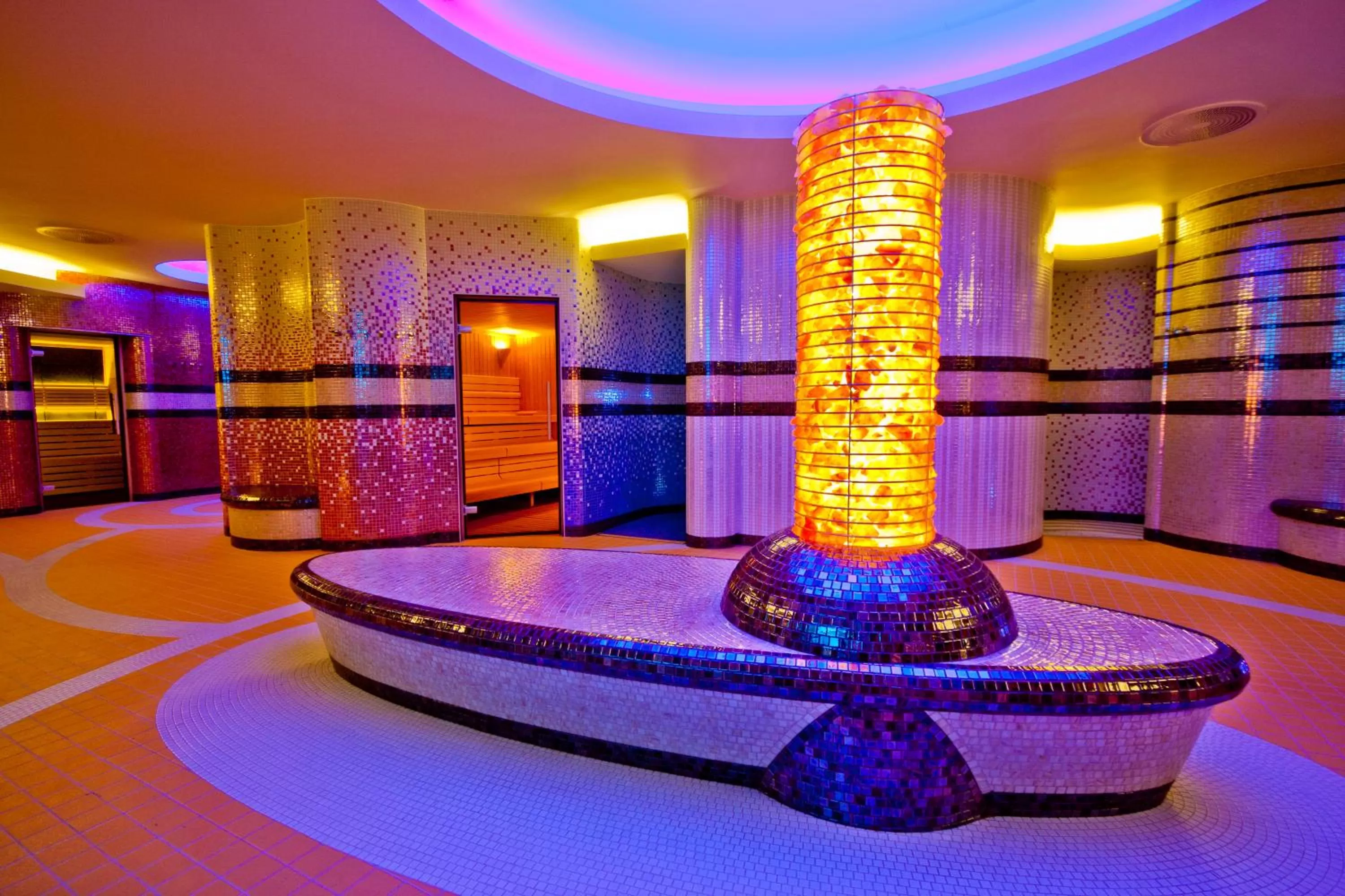 Spa and wellness centre/facilities, Swimming Pool in Hotel Wellness Medical Spa Unitral