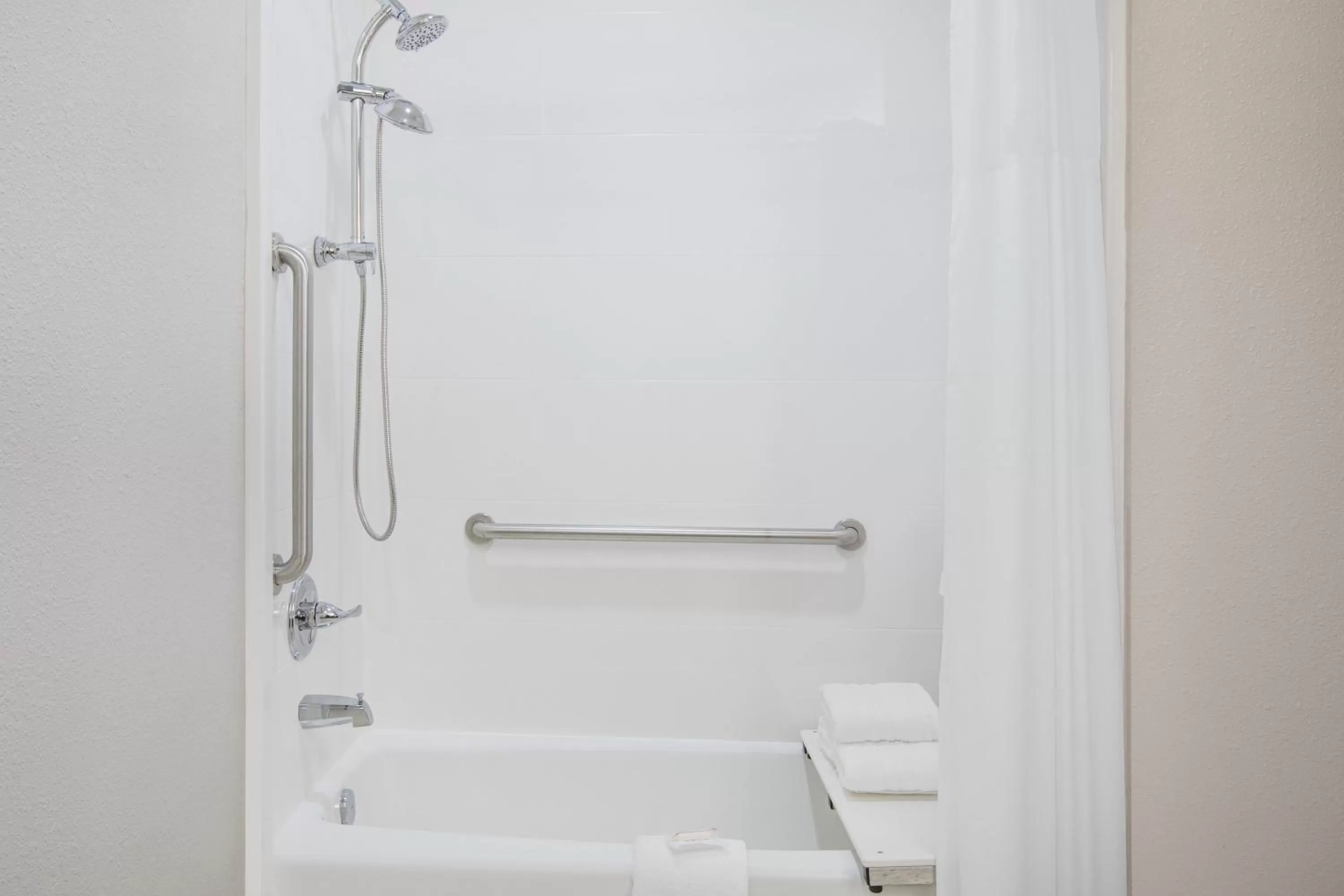 Bathroom in Econo Lodge