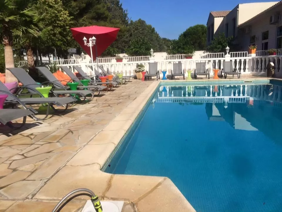 Day in Hotel & Restaurant Le Mejean - Parc des Expositions