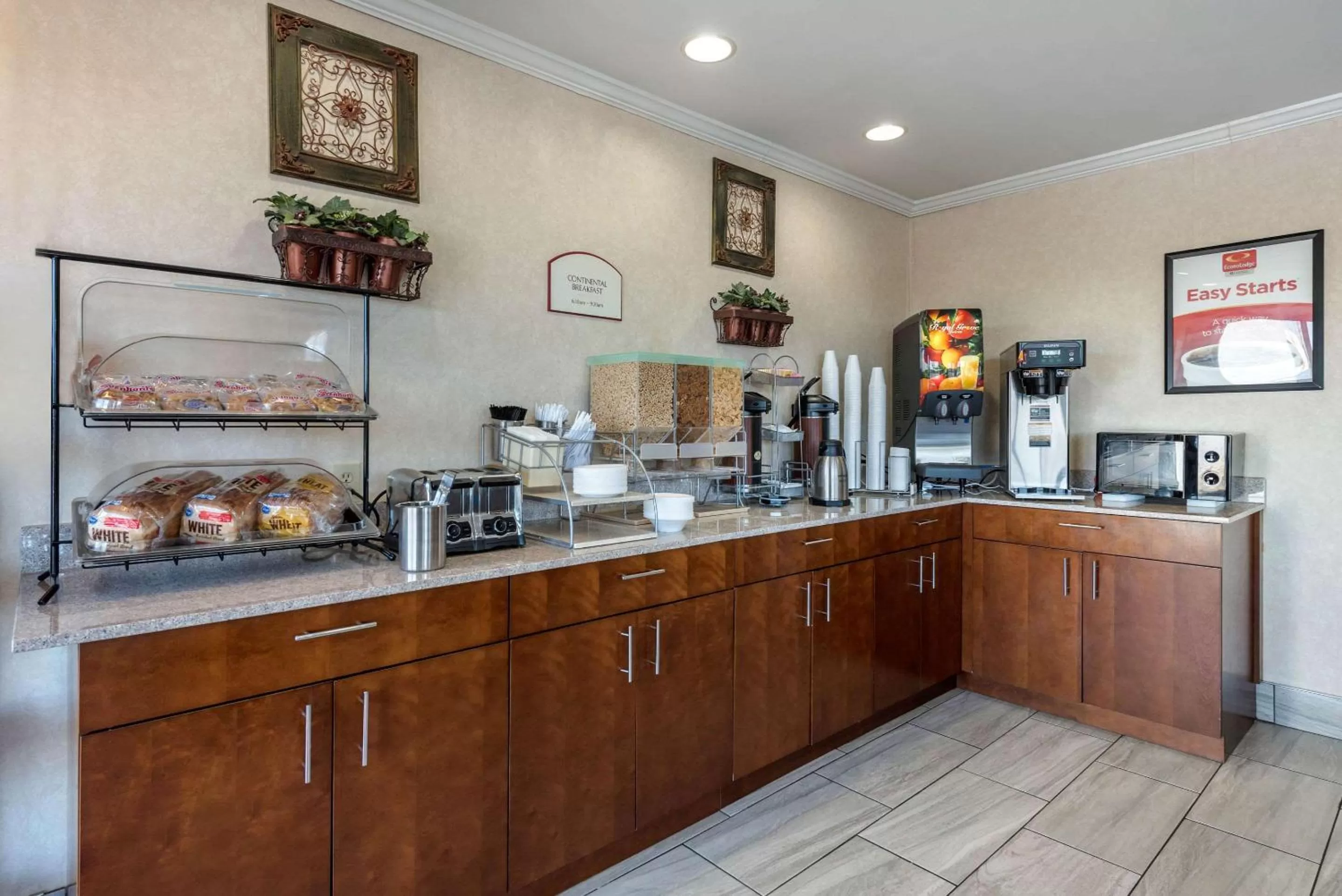 Restaurant/places to eat in Econo Lodge Lexington Southeast