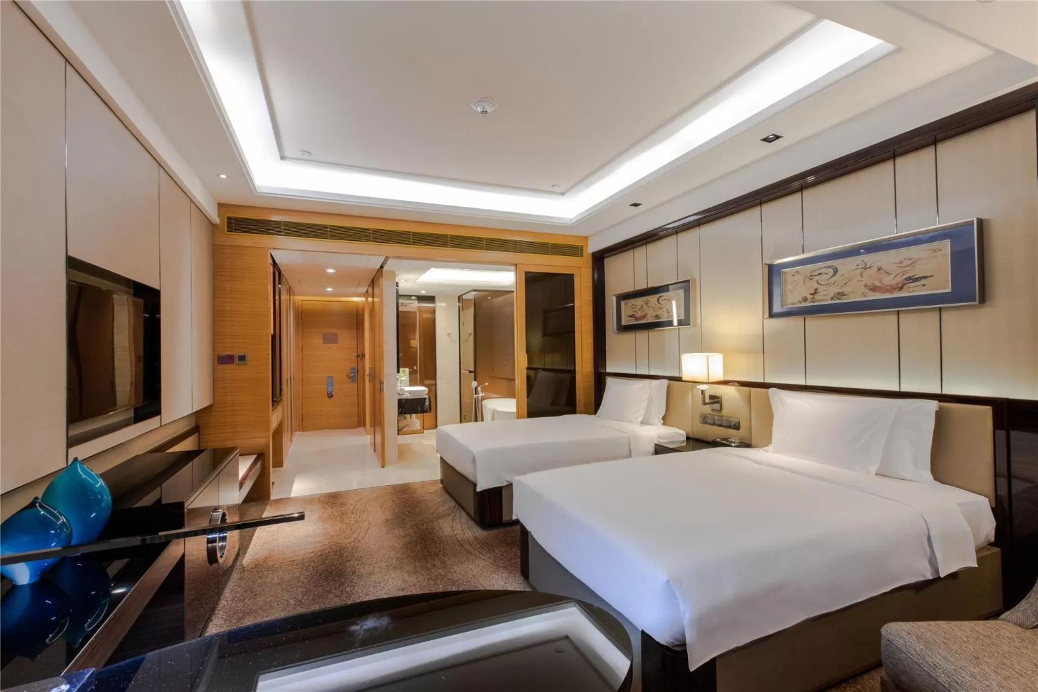 Bed in Crowne Plaza Hotel Lanzhou by IHG