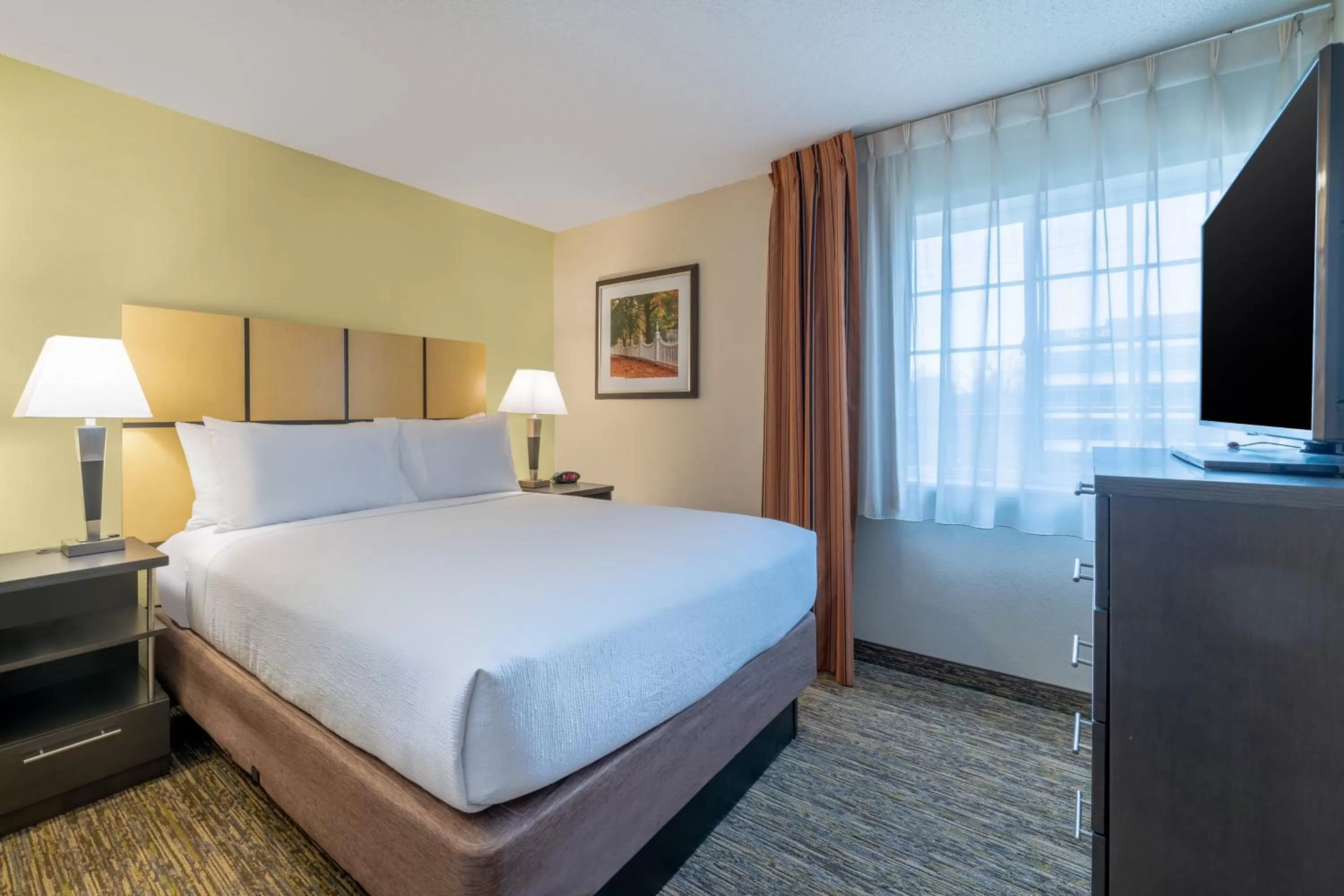 Photo of the whole room, Bed in Candlewood Suites Washington-Dulles Herndon by IHG
