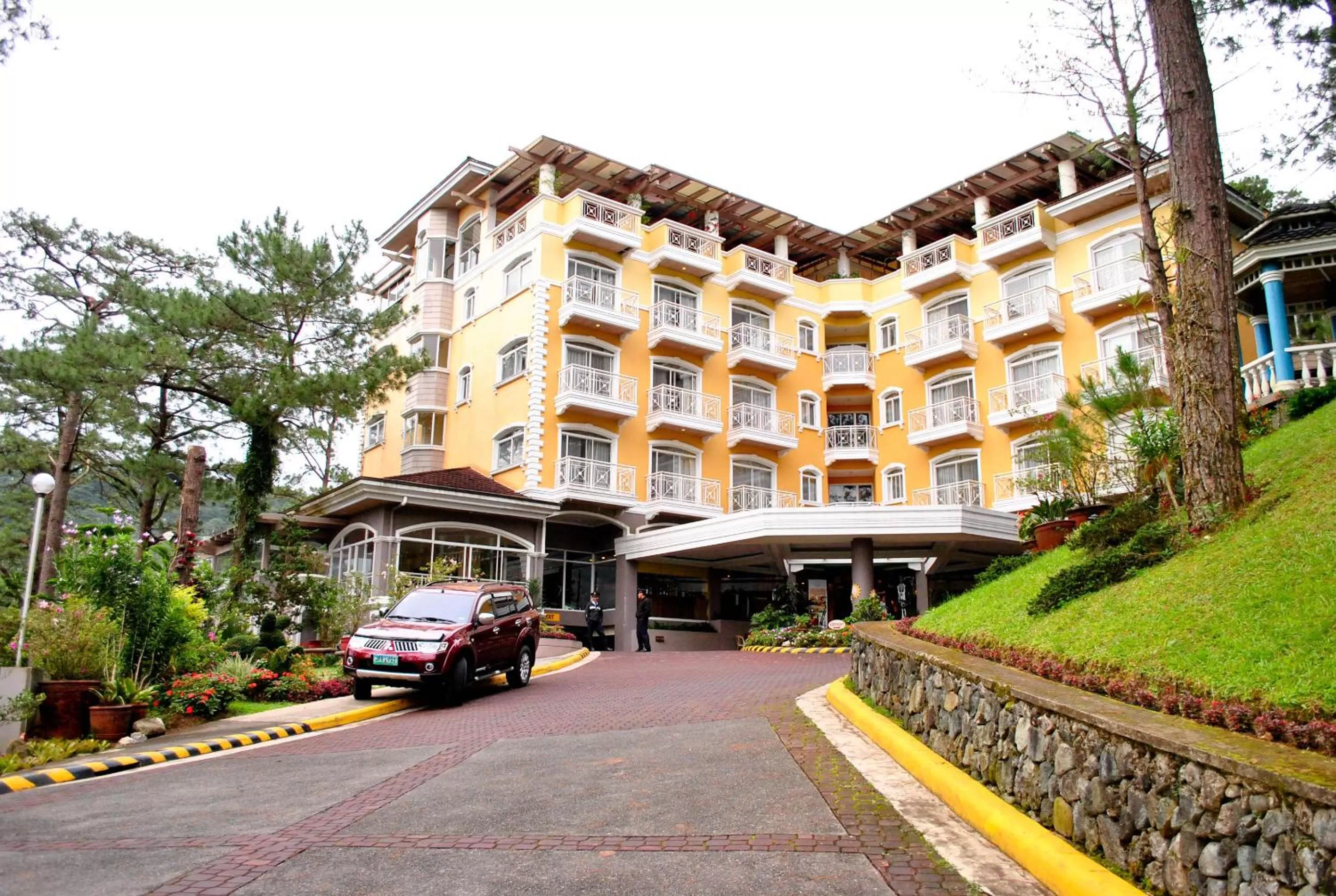 Property building in Hotel Elizabeth - Baguio
