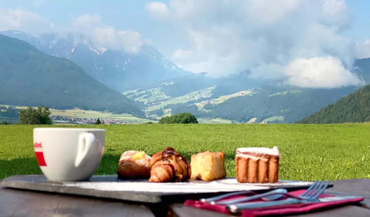 Mountain view, Food in Smy Koflerhof Wellness & Spa Dolomiti