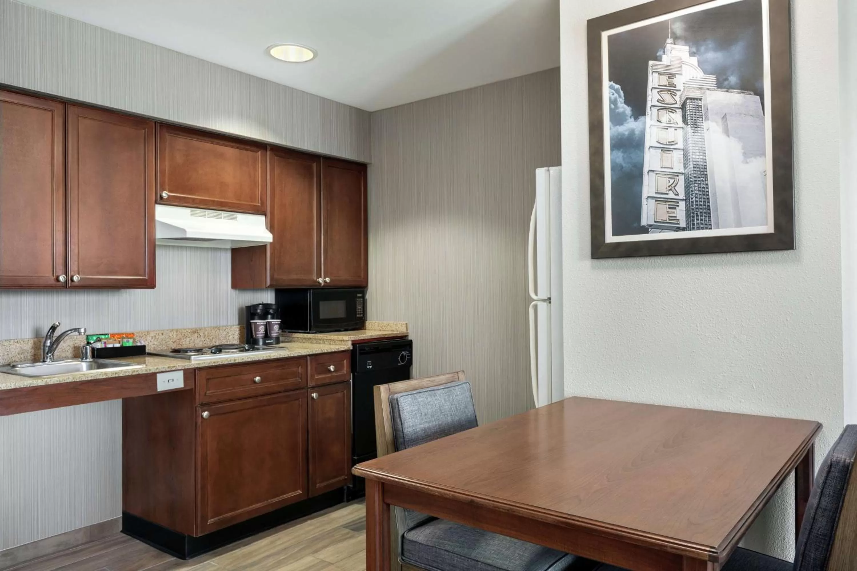 Kitchen or kitchenette in Homewood Suites by Hilton Sacramento/Roseville