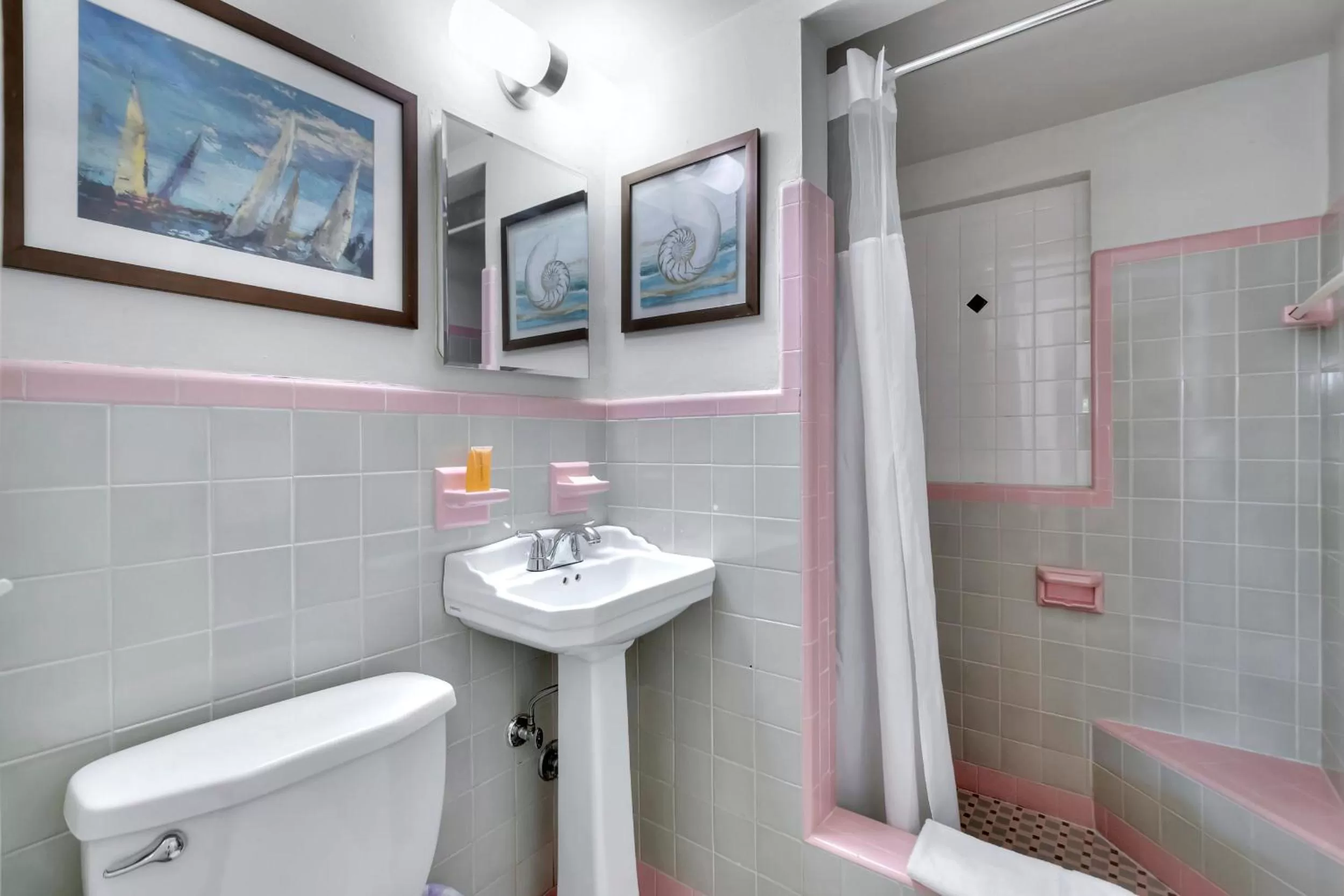 Bathroom in Seahorse Guesthouse