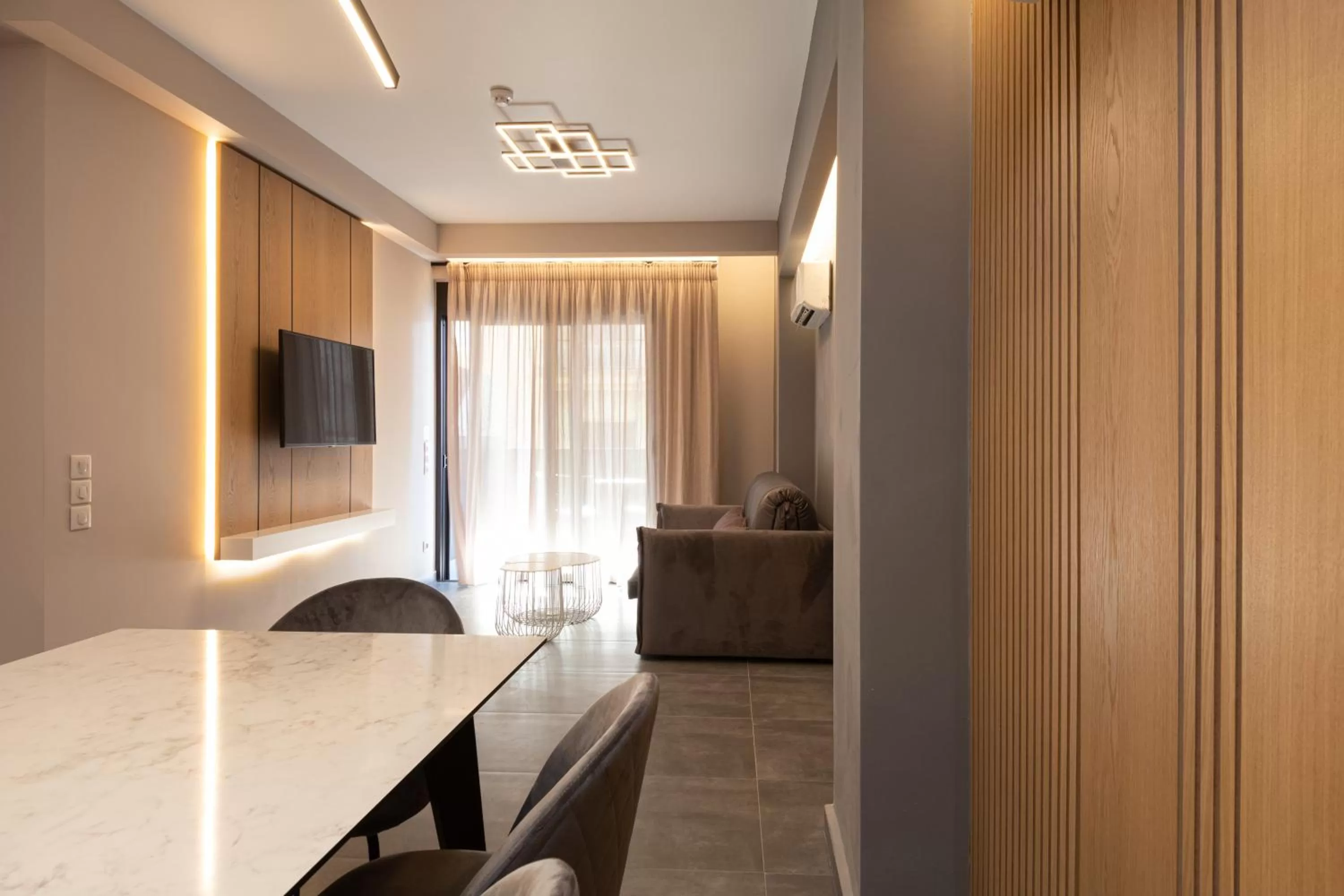 TV and multimedia in LUX&EASY Athens Downtown Residences