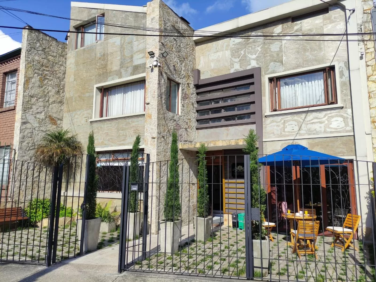 Property building in Hotel Boutique Quinta Camacho