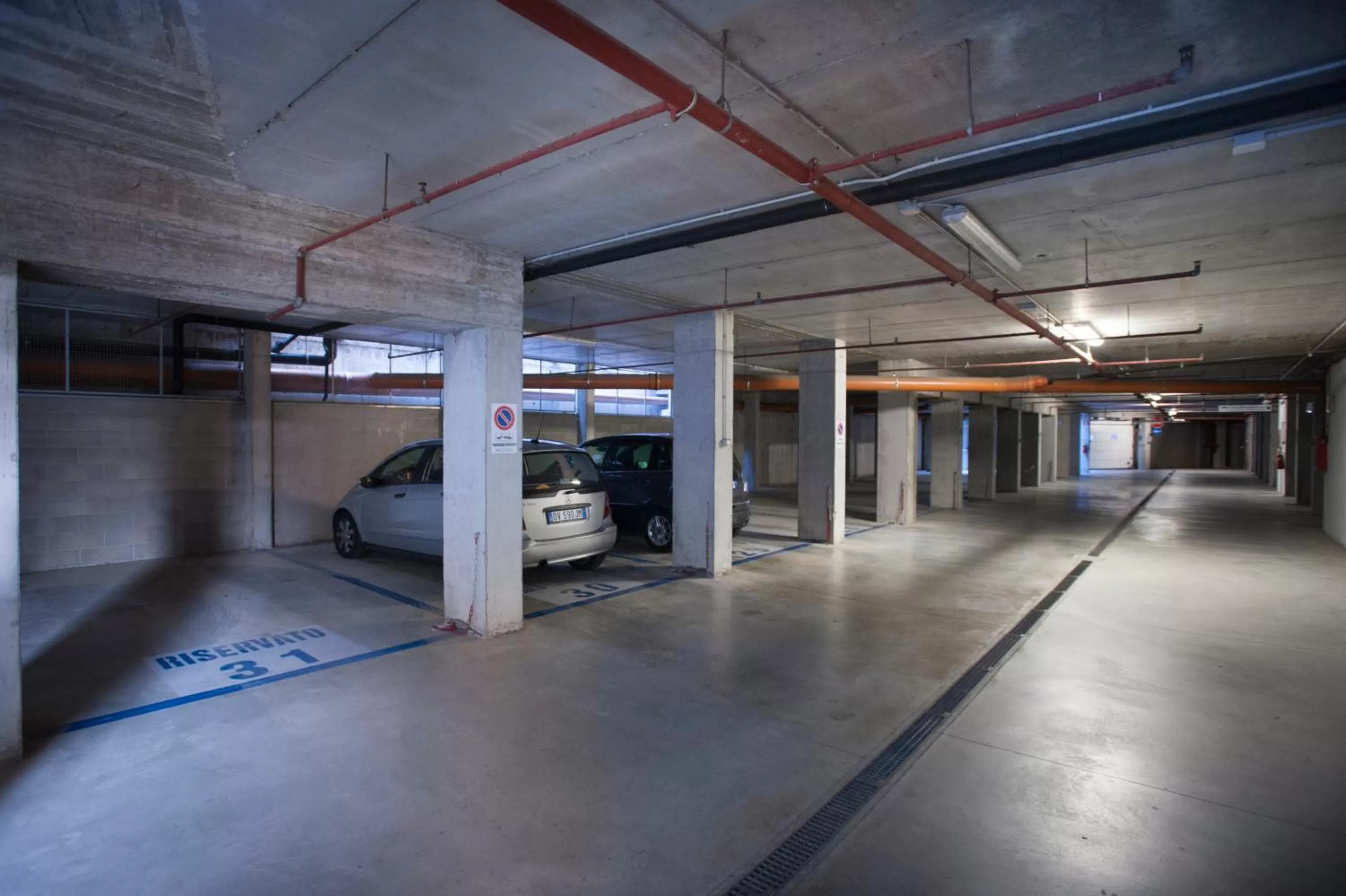 Area and facilities in AlbaResidence Masera26