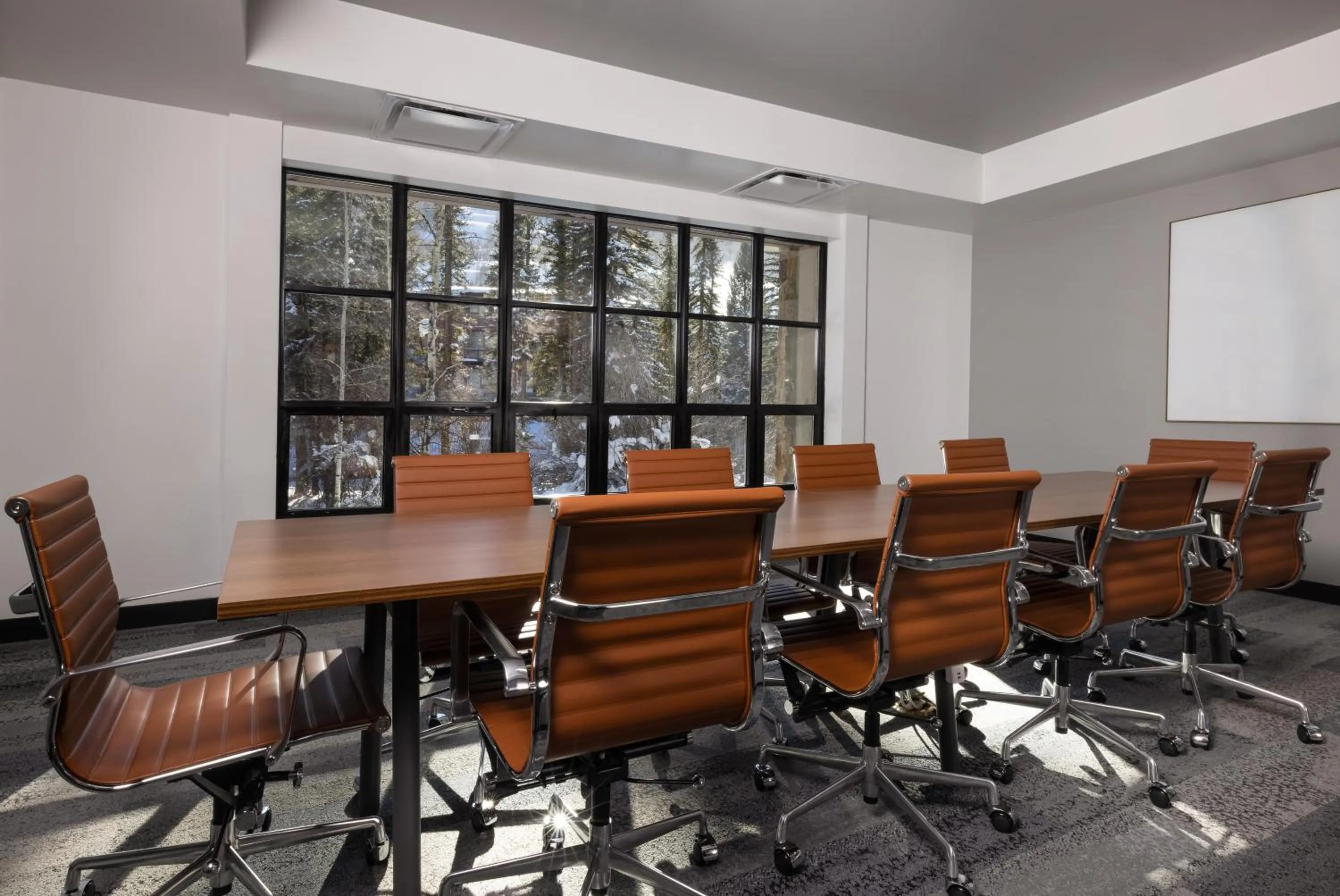 Meeting/conference room in Gravity Haus Vail