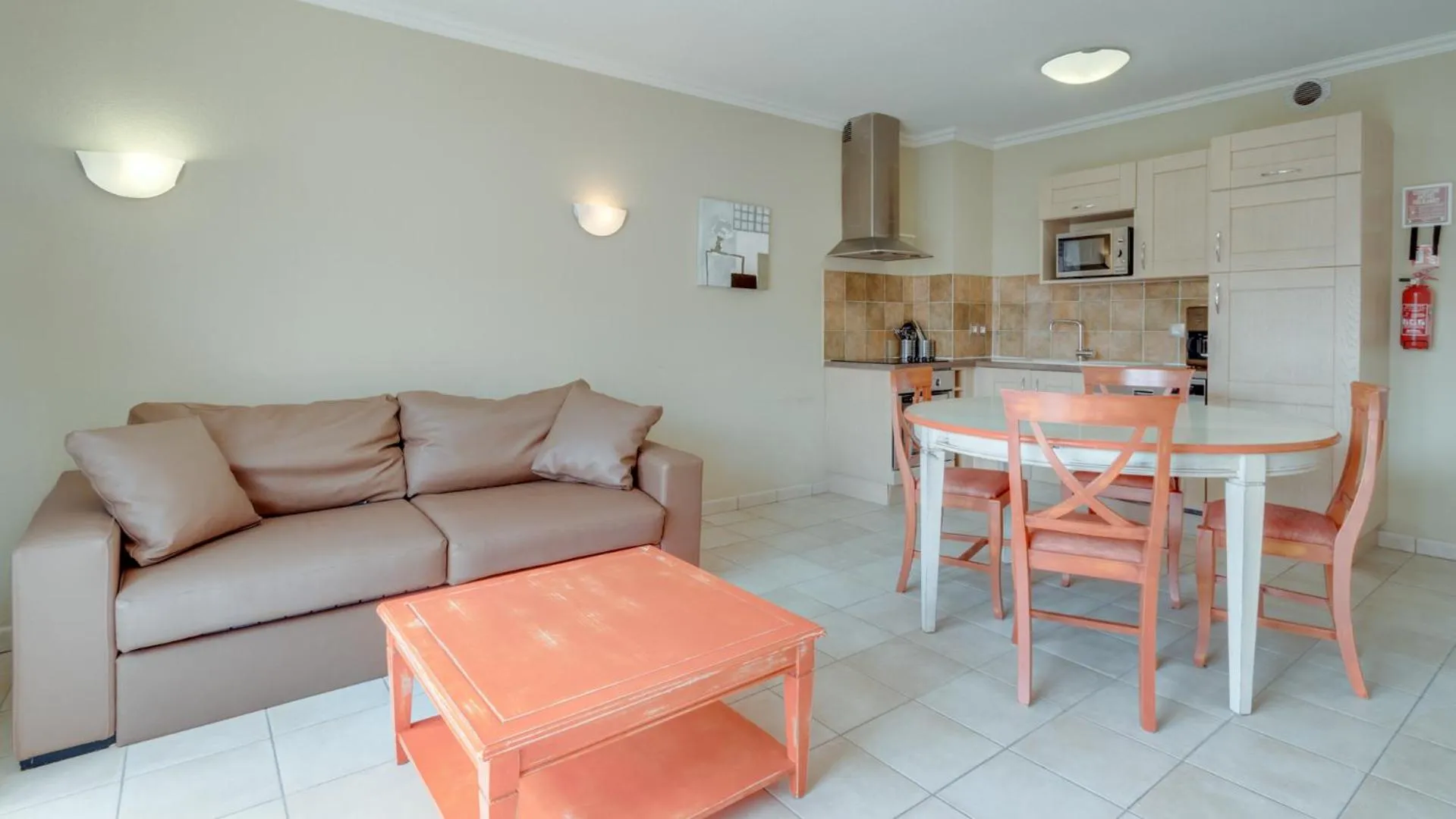 Living room in Vacancéole – Le Domaine de Camiole