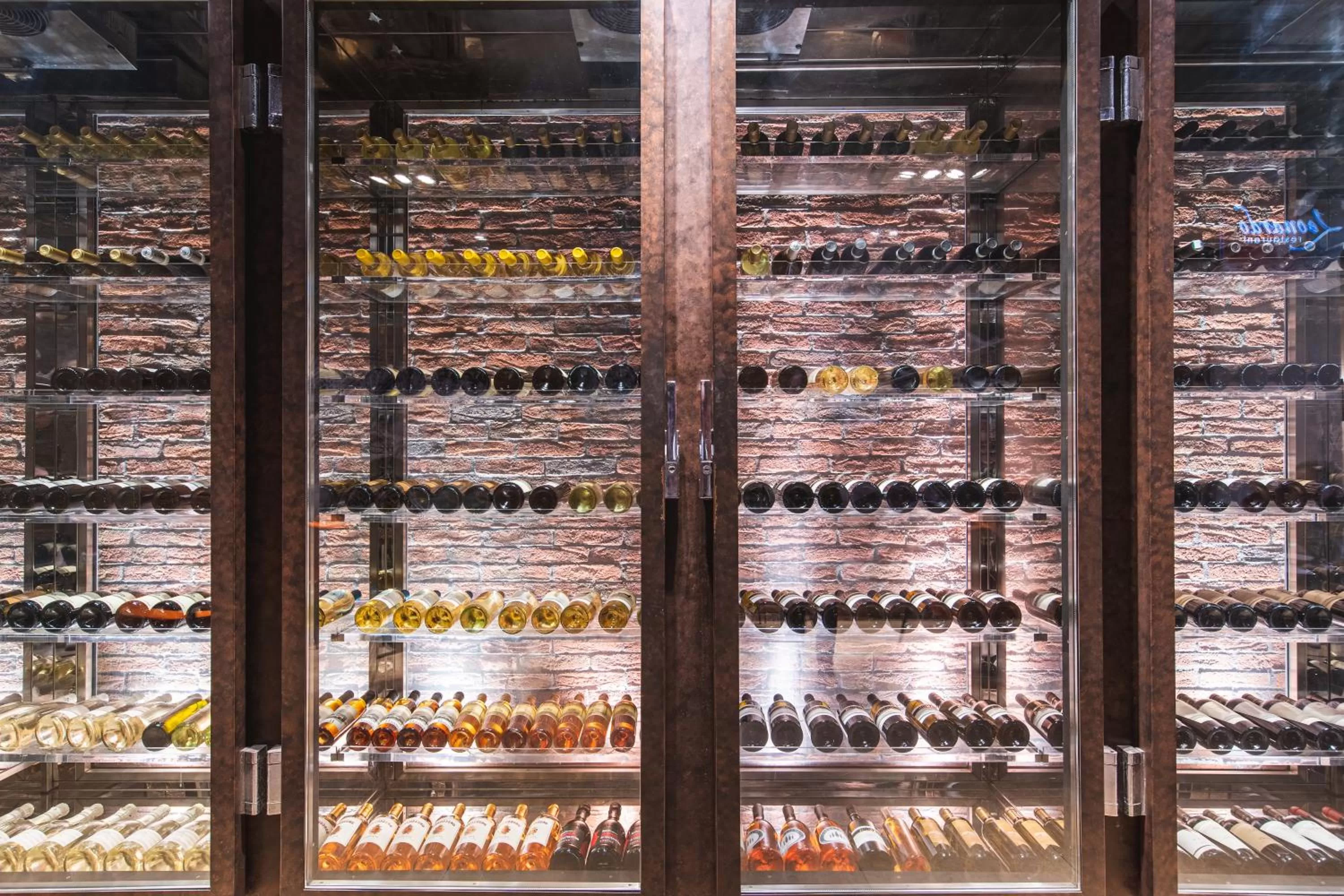 Restaurant/places to eat in Radisson Blu Hotel Milan