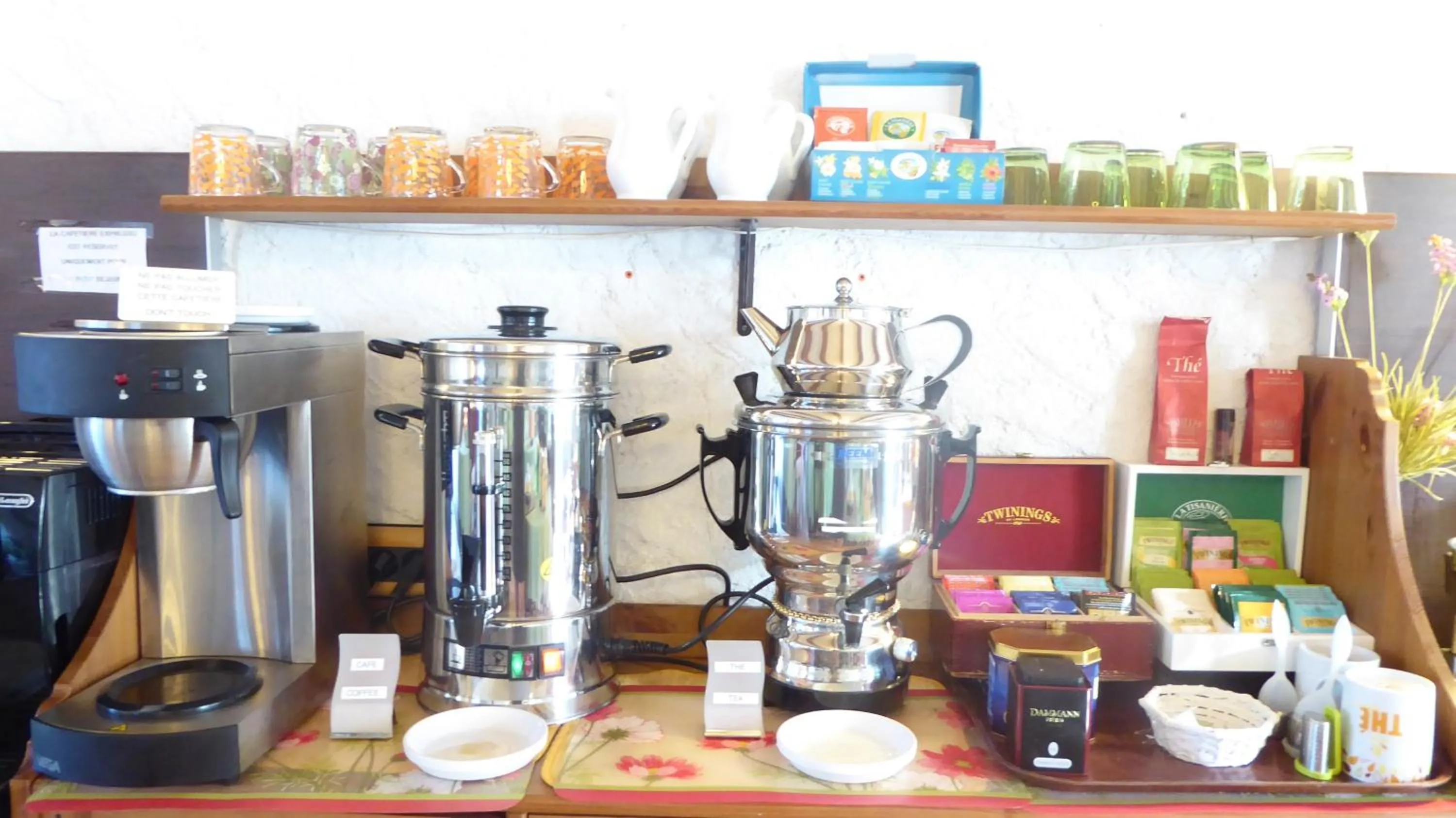 Restaurant/places to eat in La Cigalière