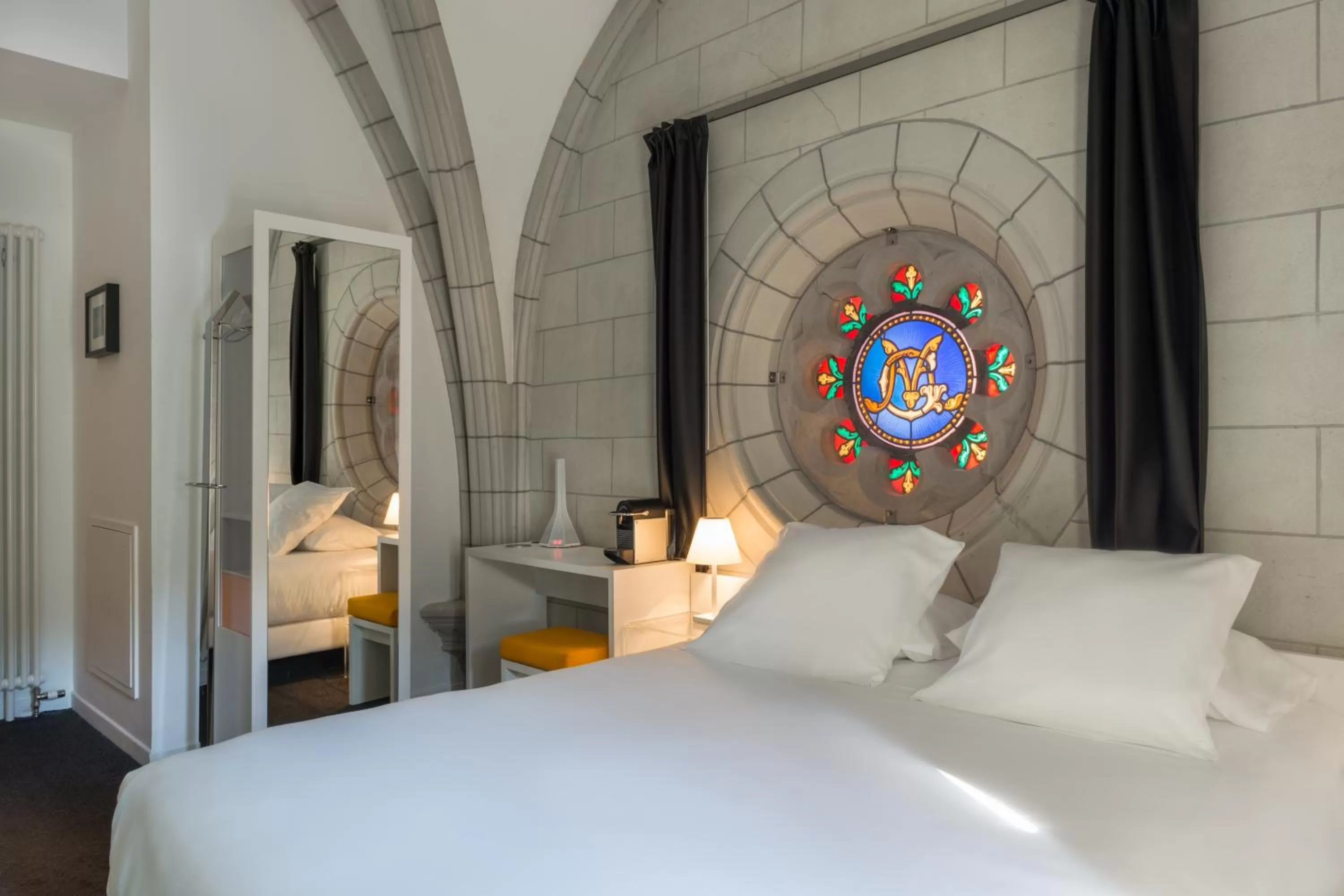 Photo of the whole room, Bed in SOZO Hotel