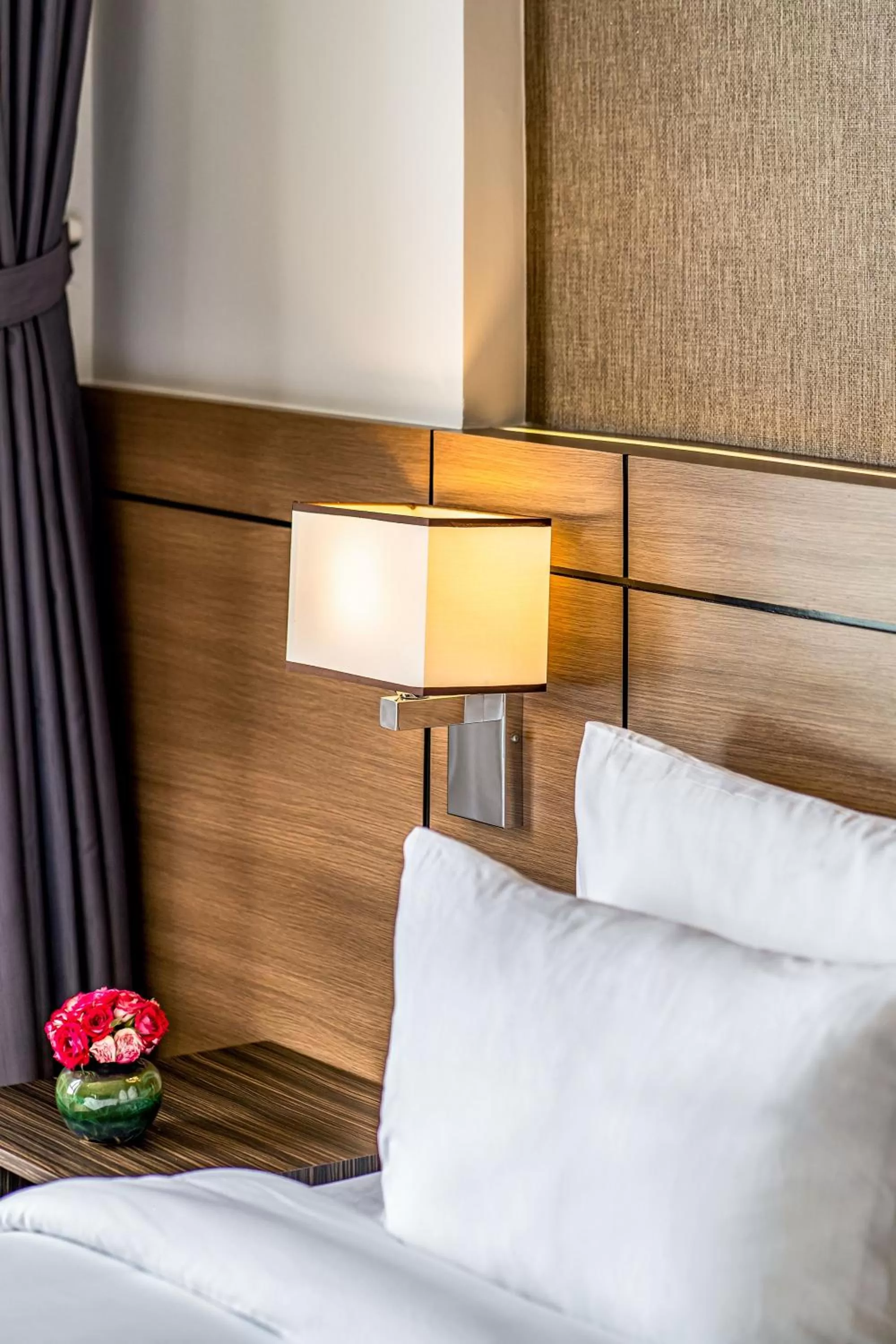 Bed in The Cap Hotel