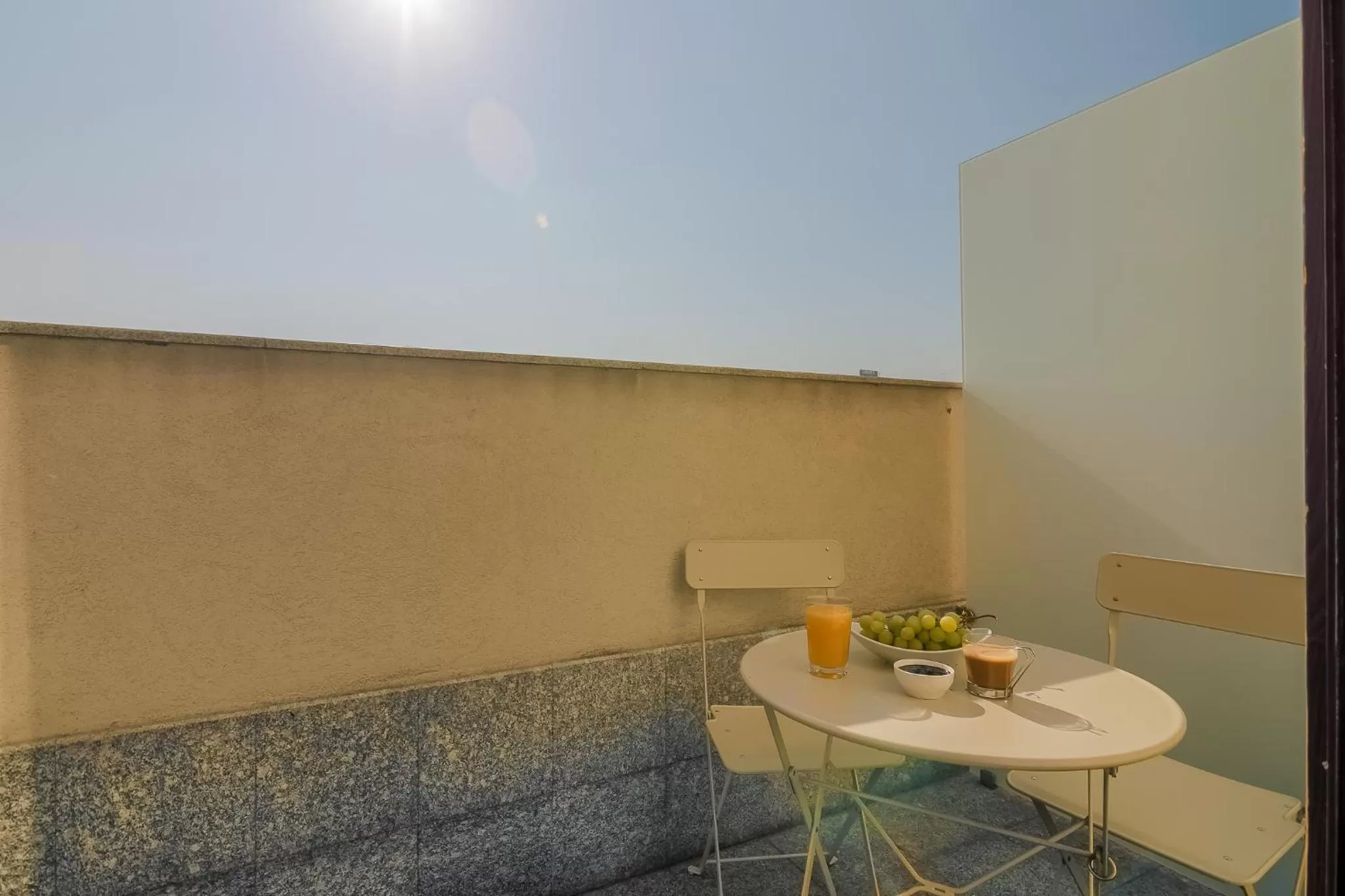 Patio in New Era Hotel Old Town Party Zone Bucharest- parking with fee nearby - NOT at the hotel !