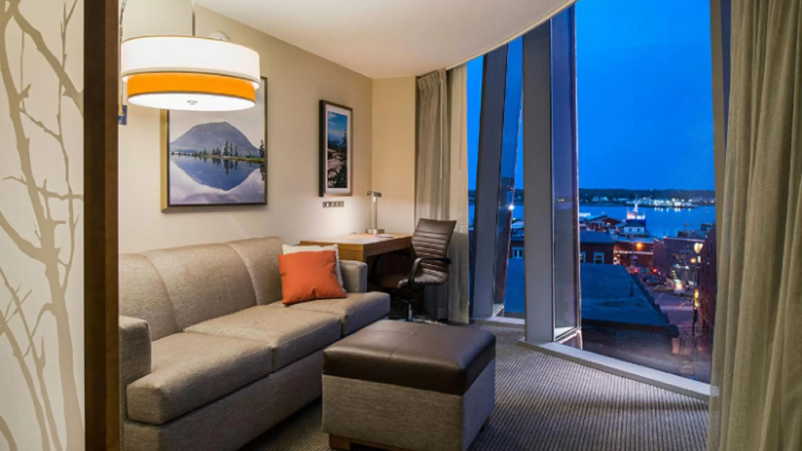 Specialty King Room with Street View in Hyatt Place Portland Downtown - Old Port Square