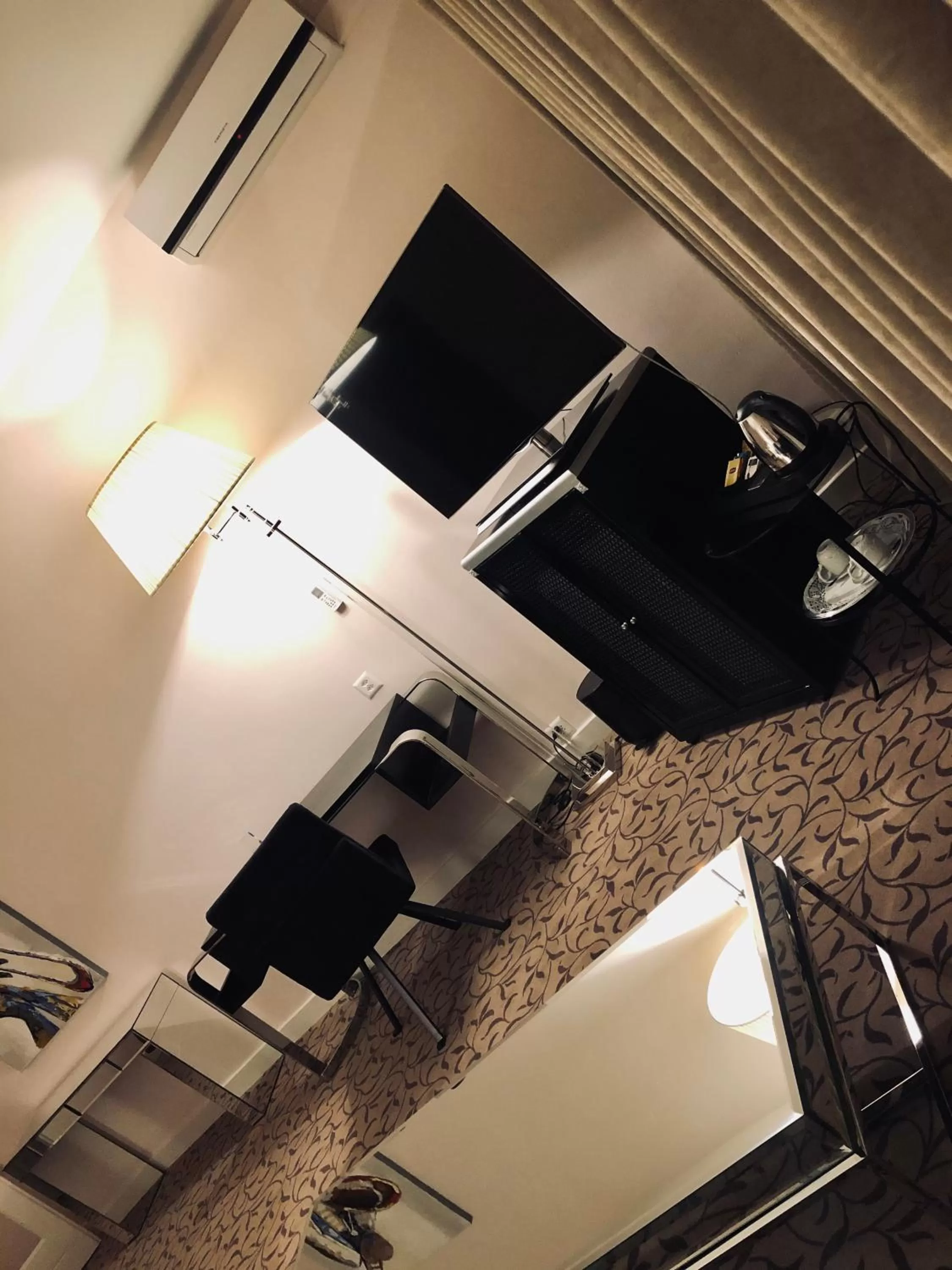 TV and multimedia in Hotel Adriatica