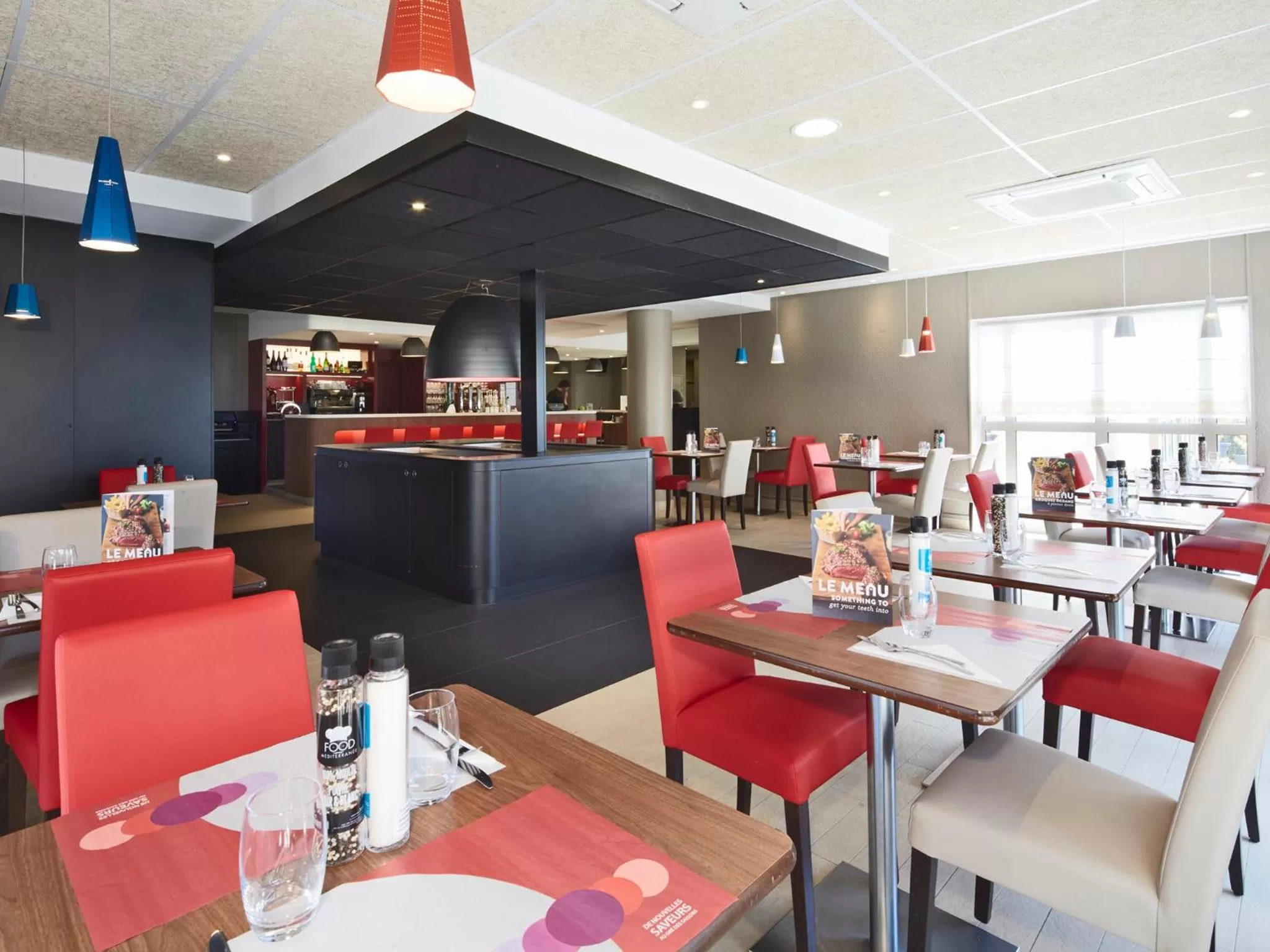 Restaurant/places to eat in Campanile Villejuif