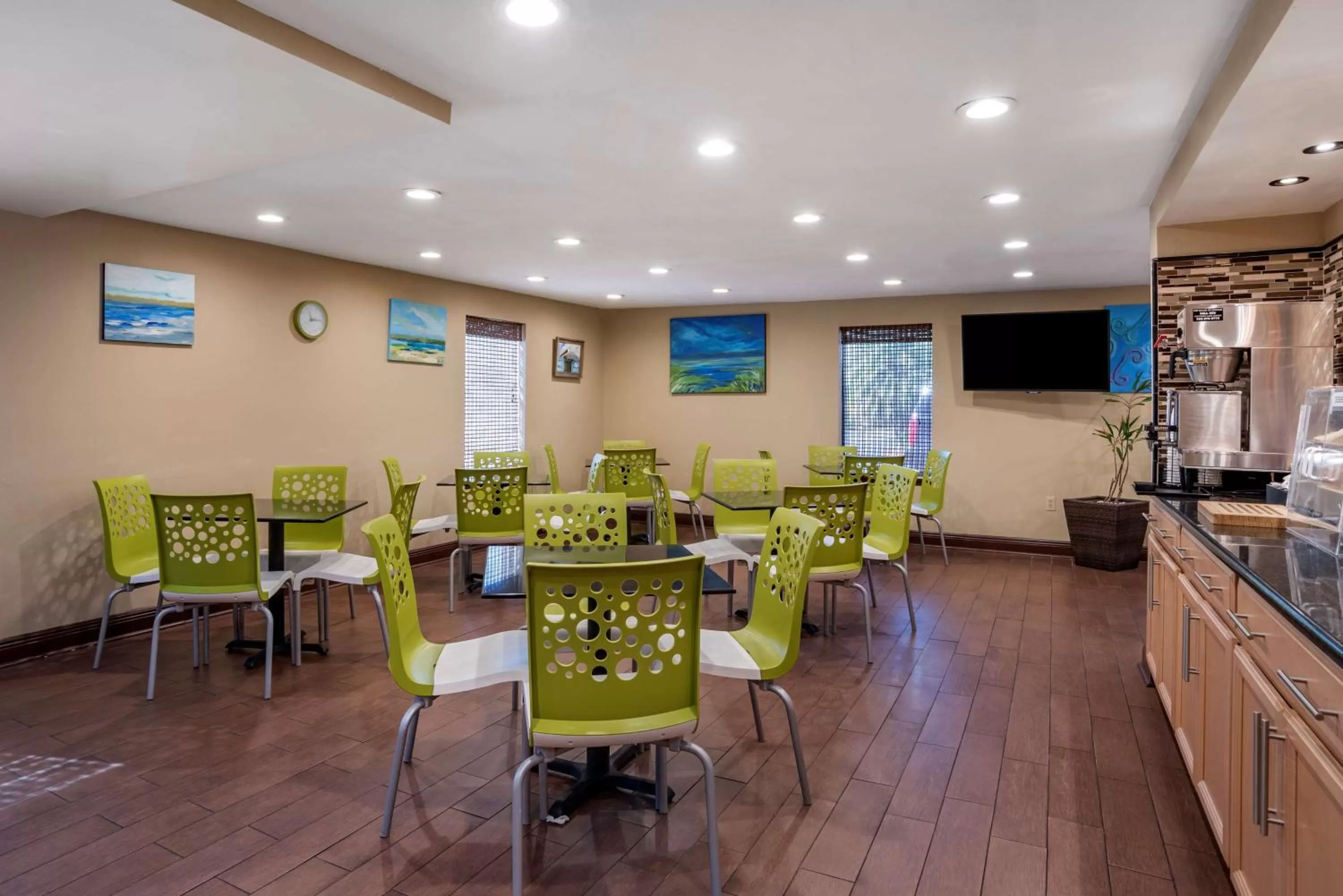 Breakfast in Best Western Apalach Inn