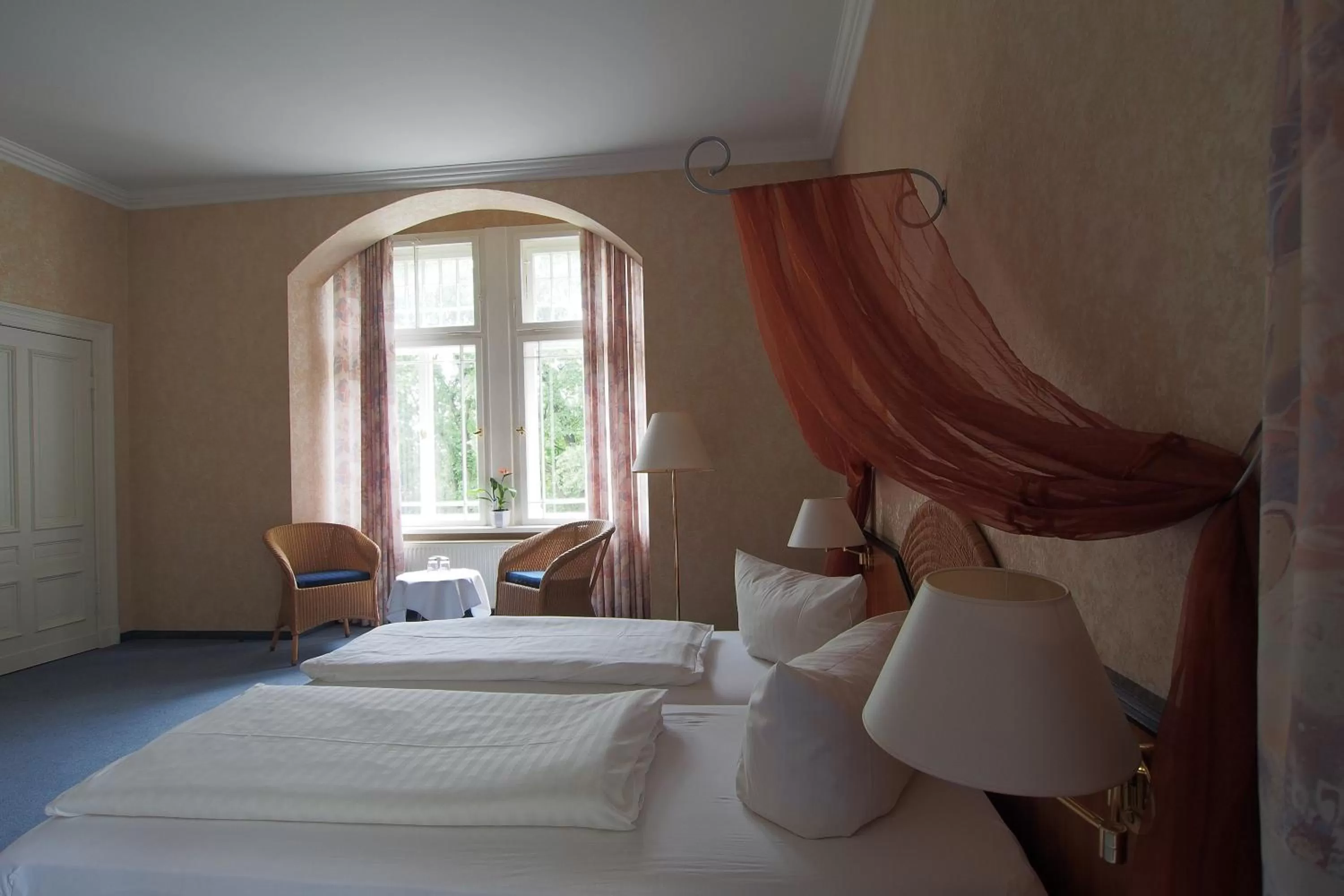 Day, Bed in Hotel Schlossvilla Derenburg