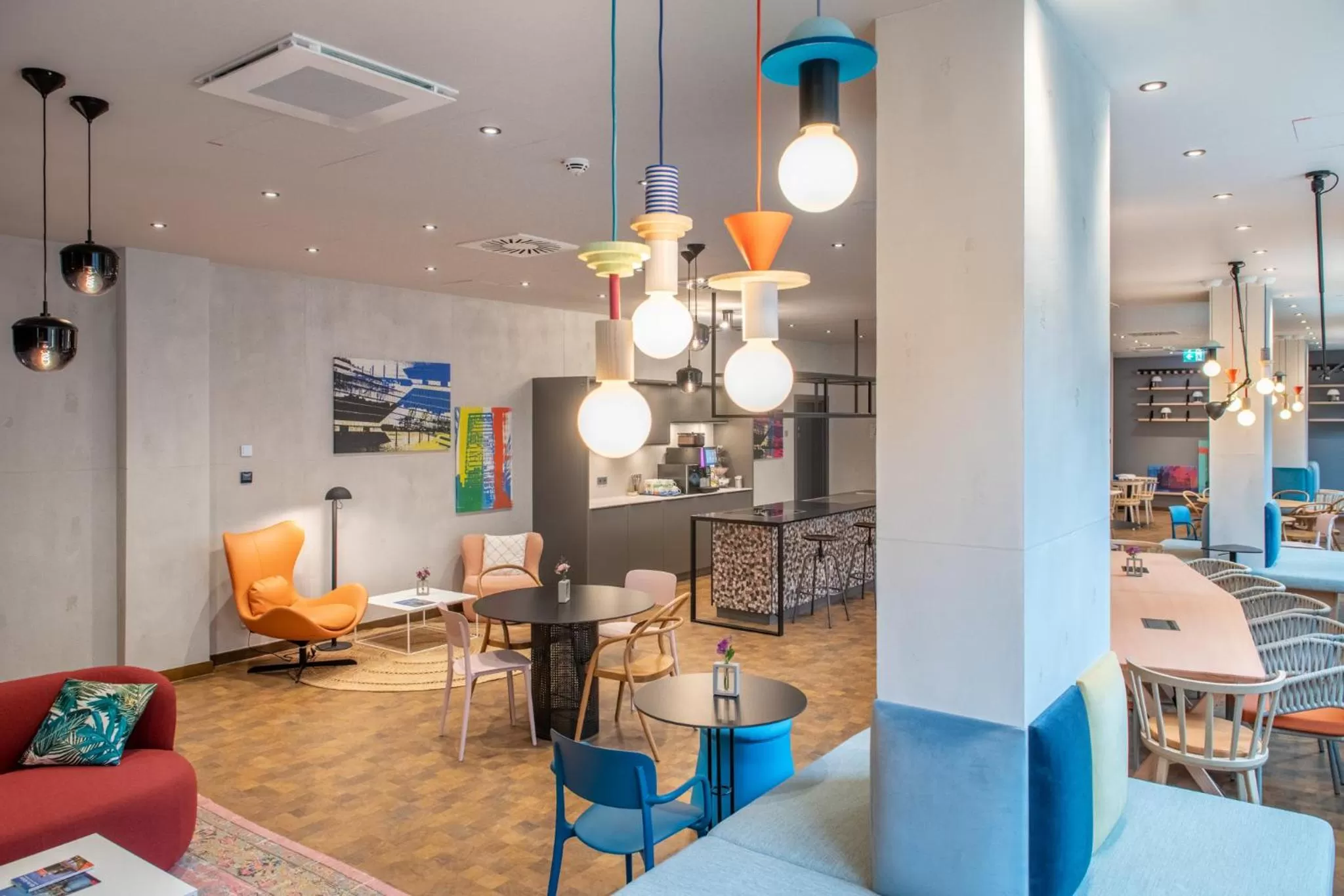 Communal lounge/ TV room in Aparthotel Adagio access Hamburg