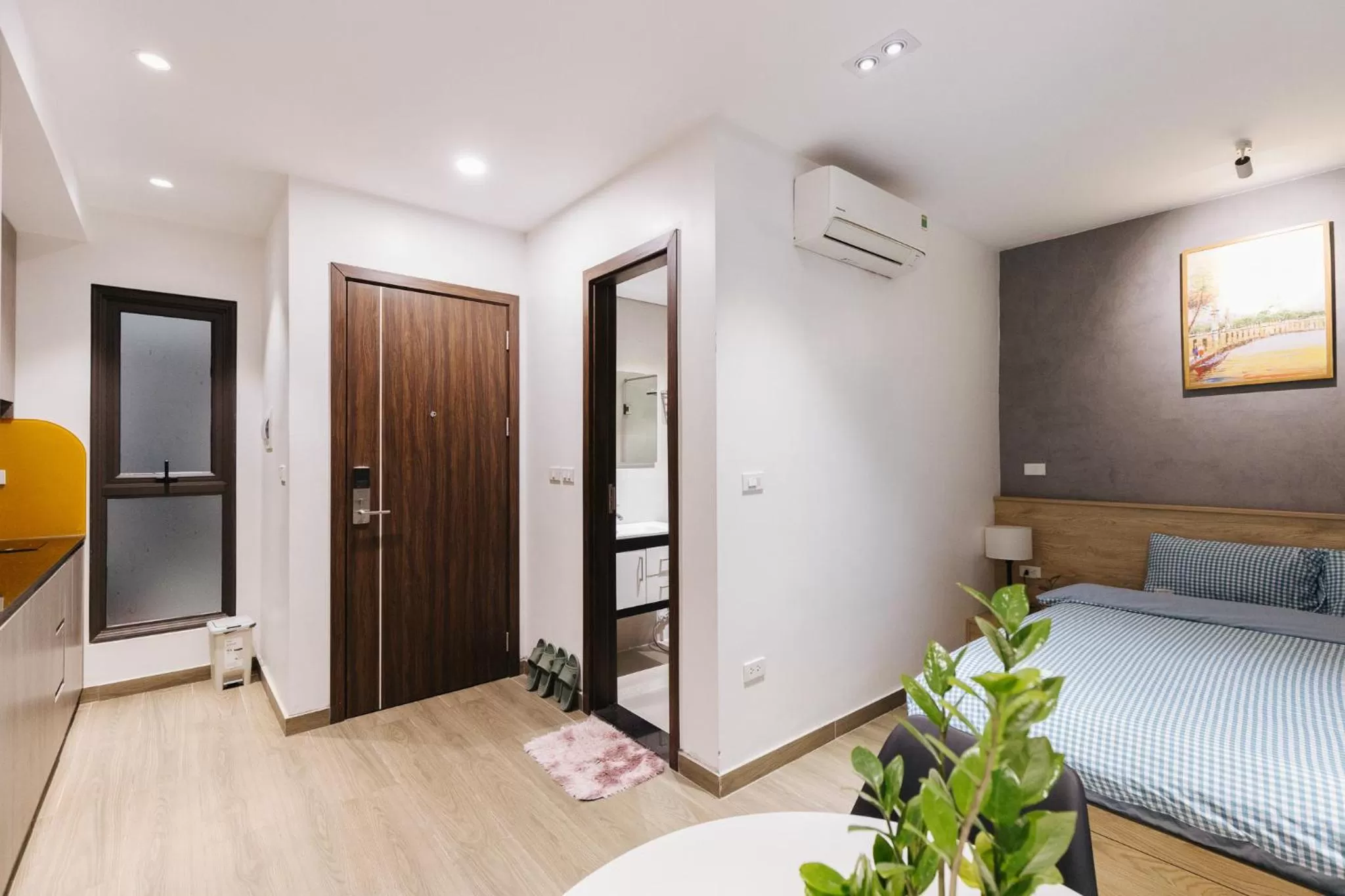 Photo of the whole room, Bed in LUCK APART 8 - Hanoi Westlake Balcony Studio